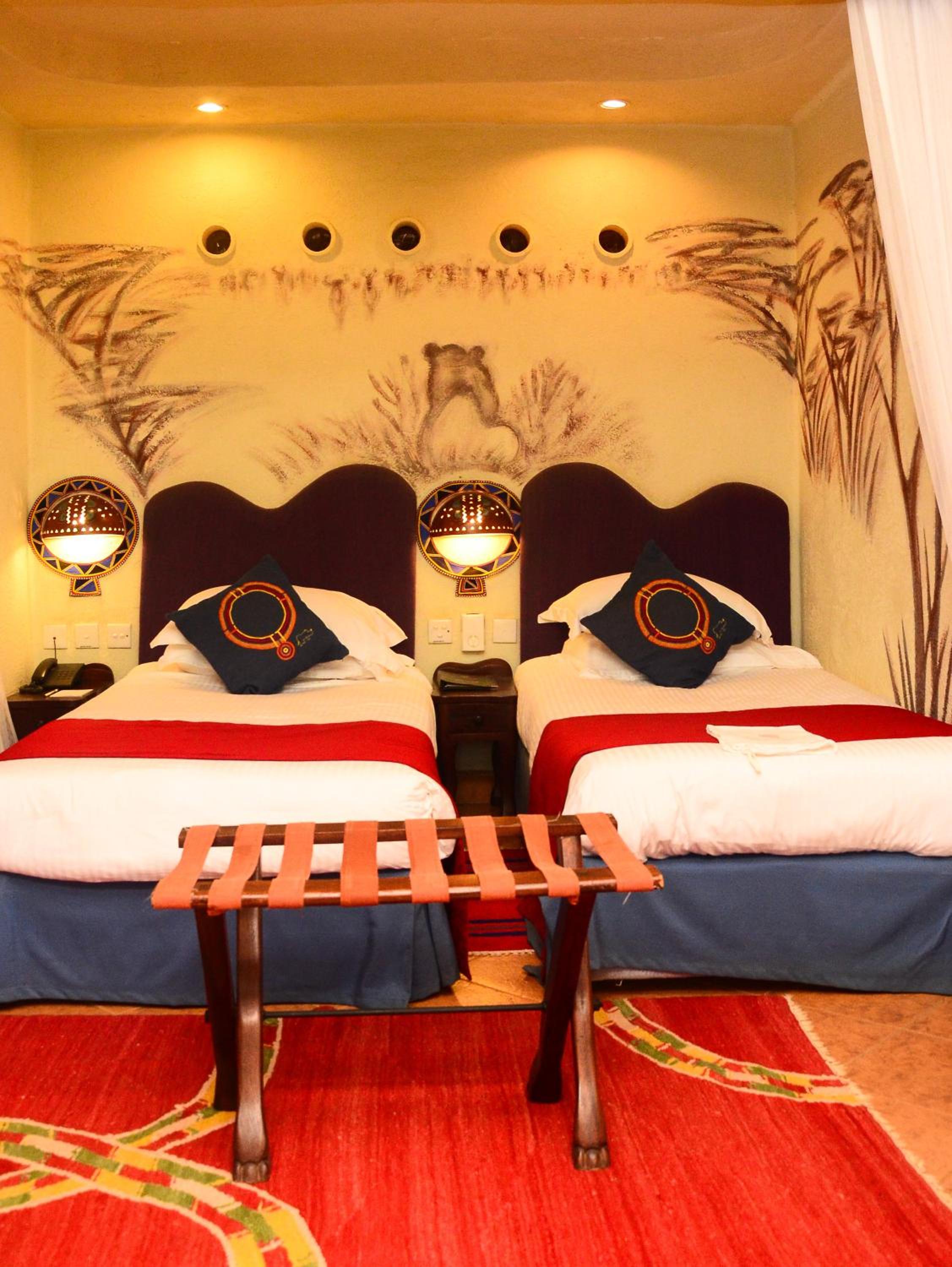 Standard Double or Twin Room - Photo 7