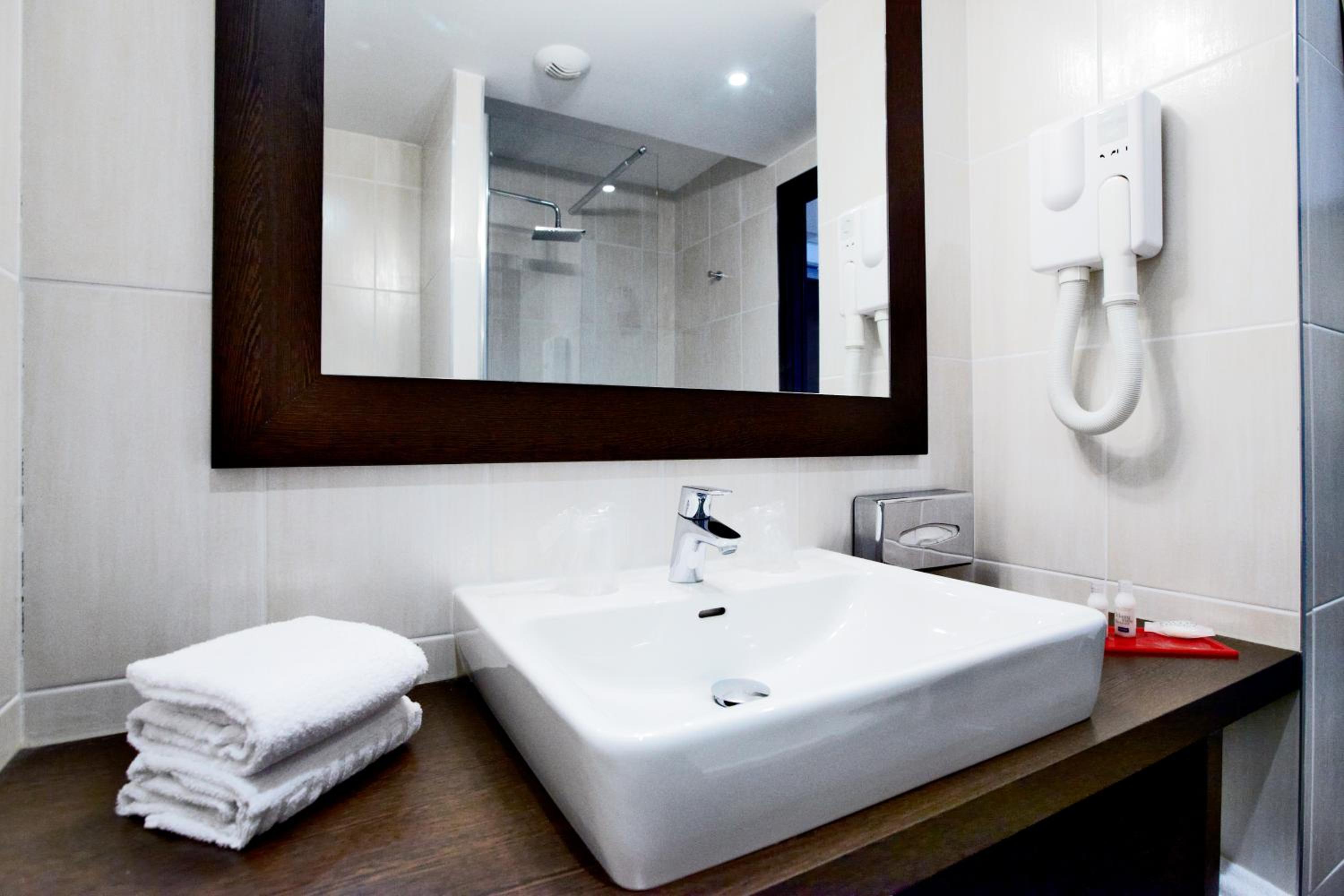 Double Room - Photo 4