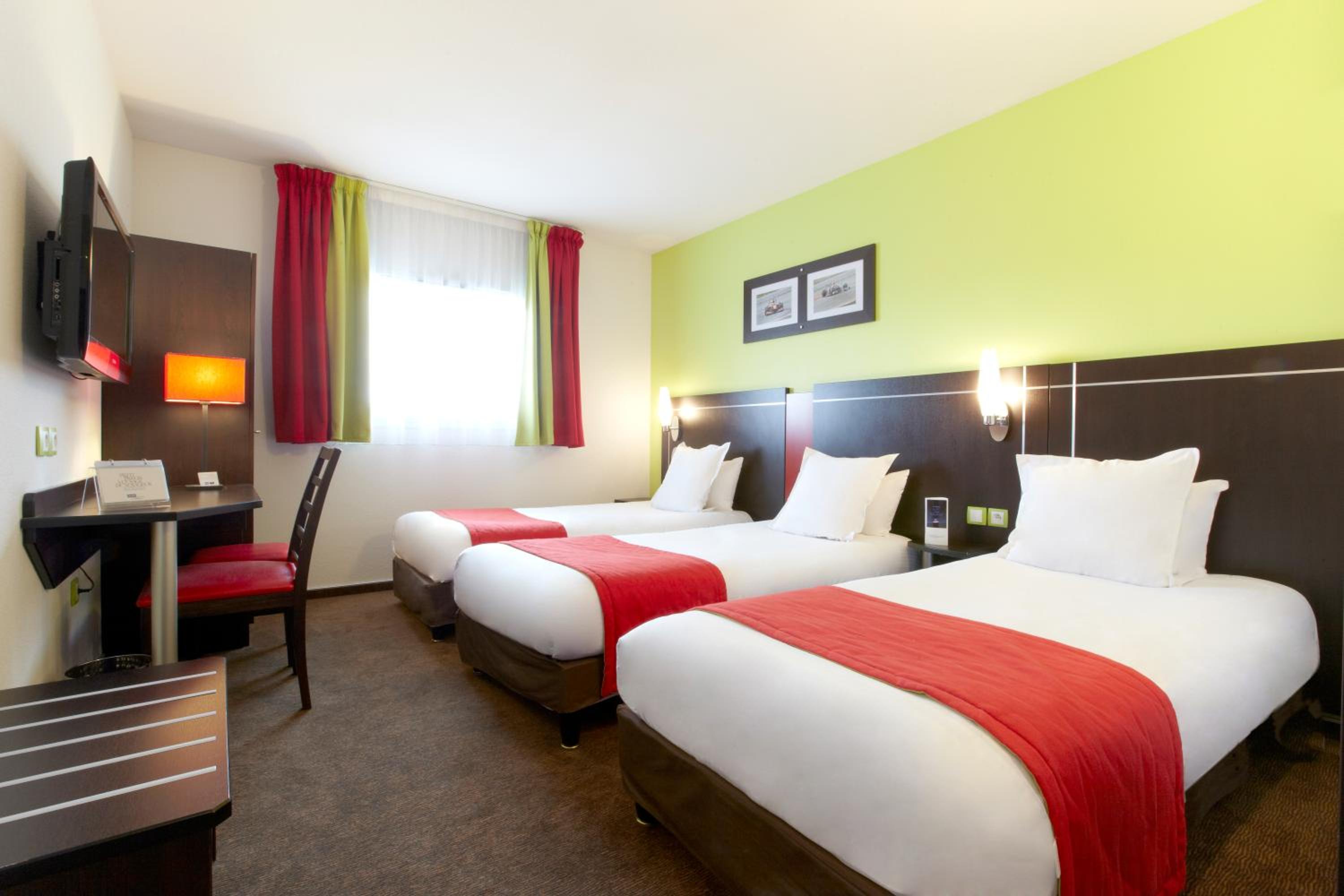 Triple Room - Photo 1