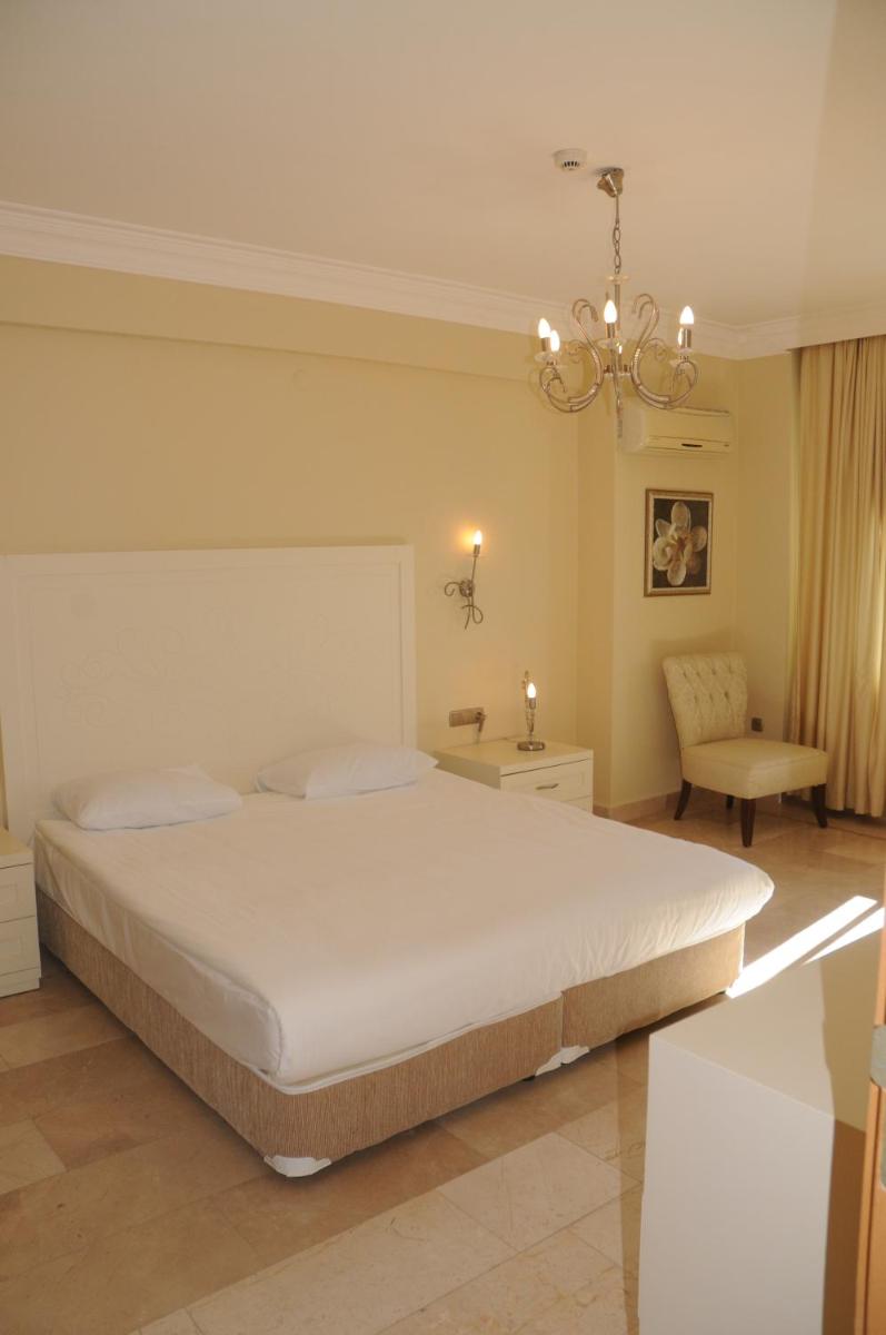 Penthouse Apartment photo 2