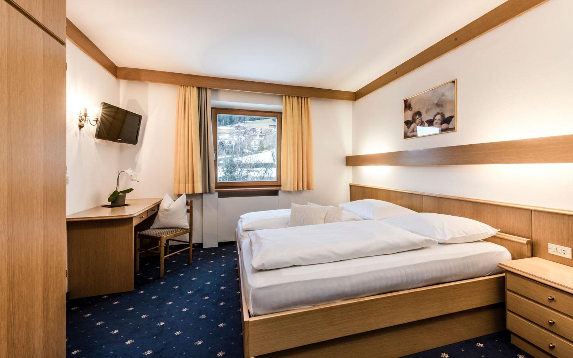 Small Double Room photo 1