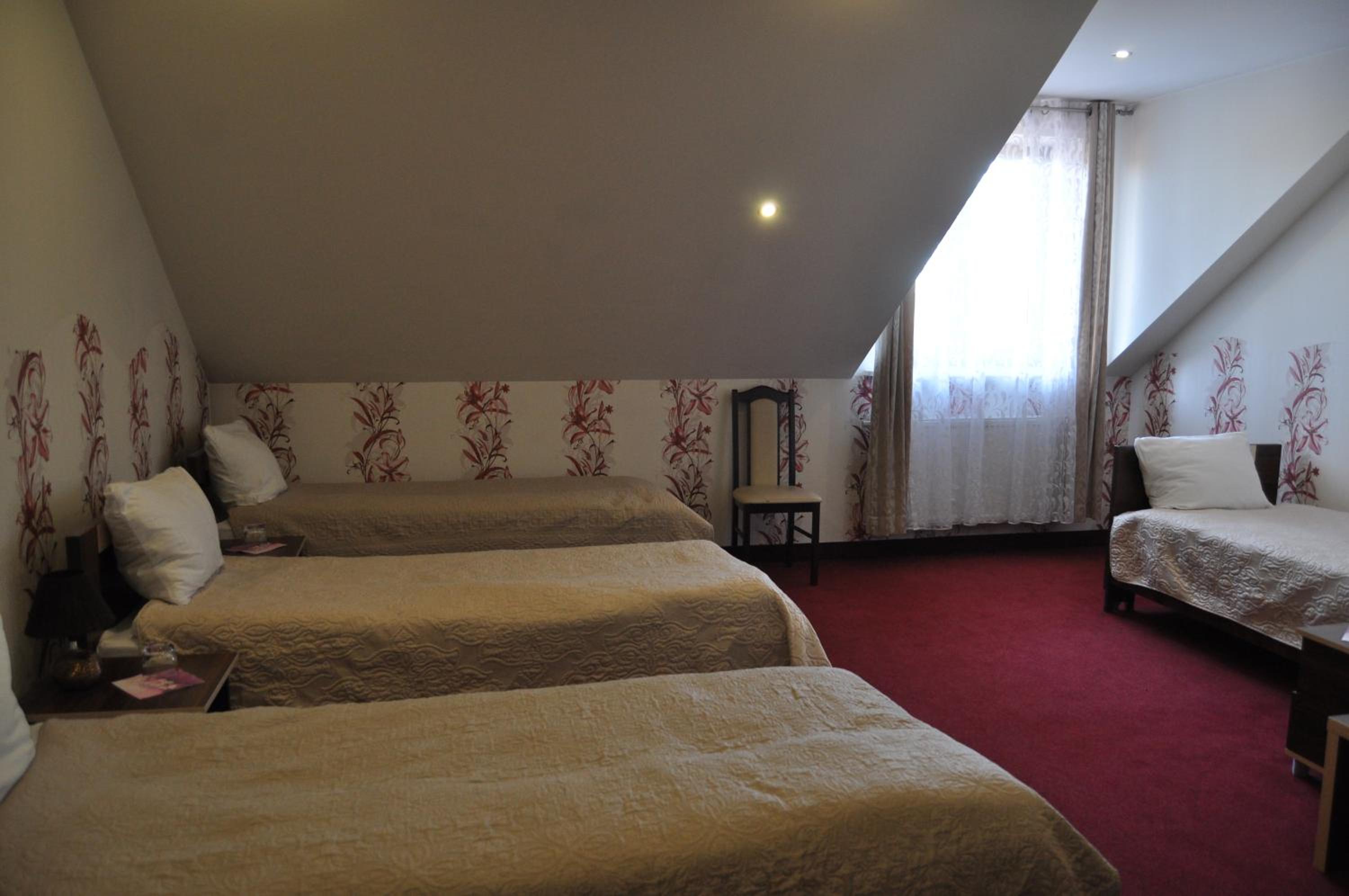 Comfort Quadruple Room - Photo 3