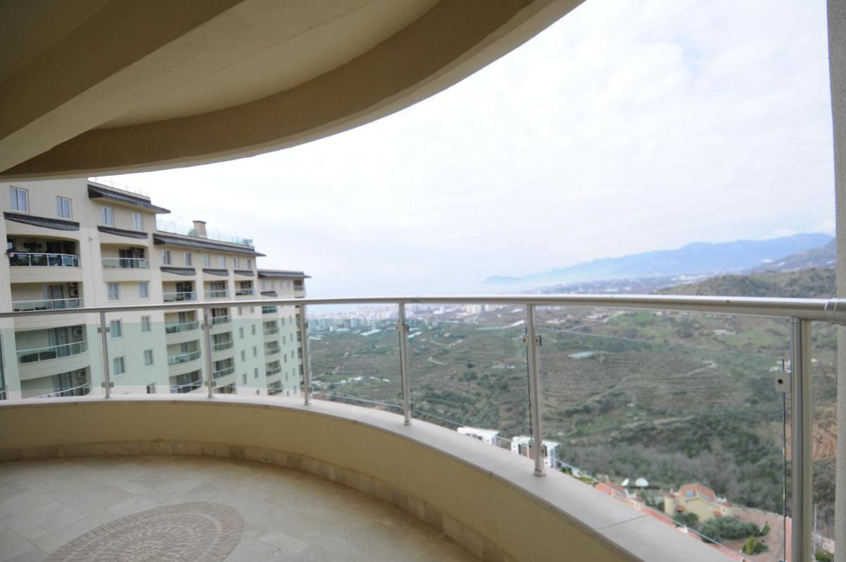 Penthouse Apartment photo 3