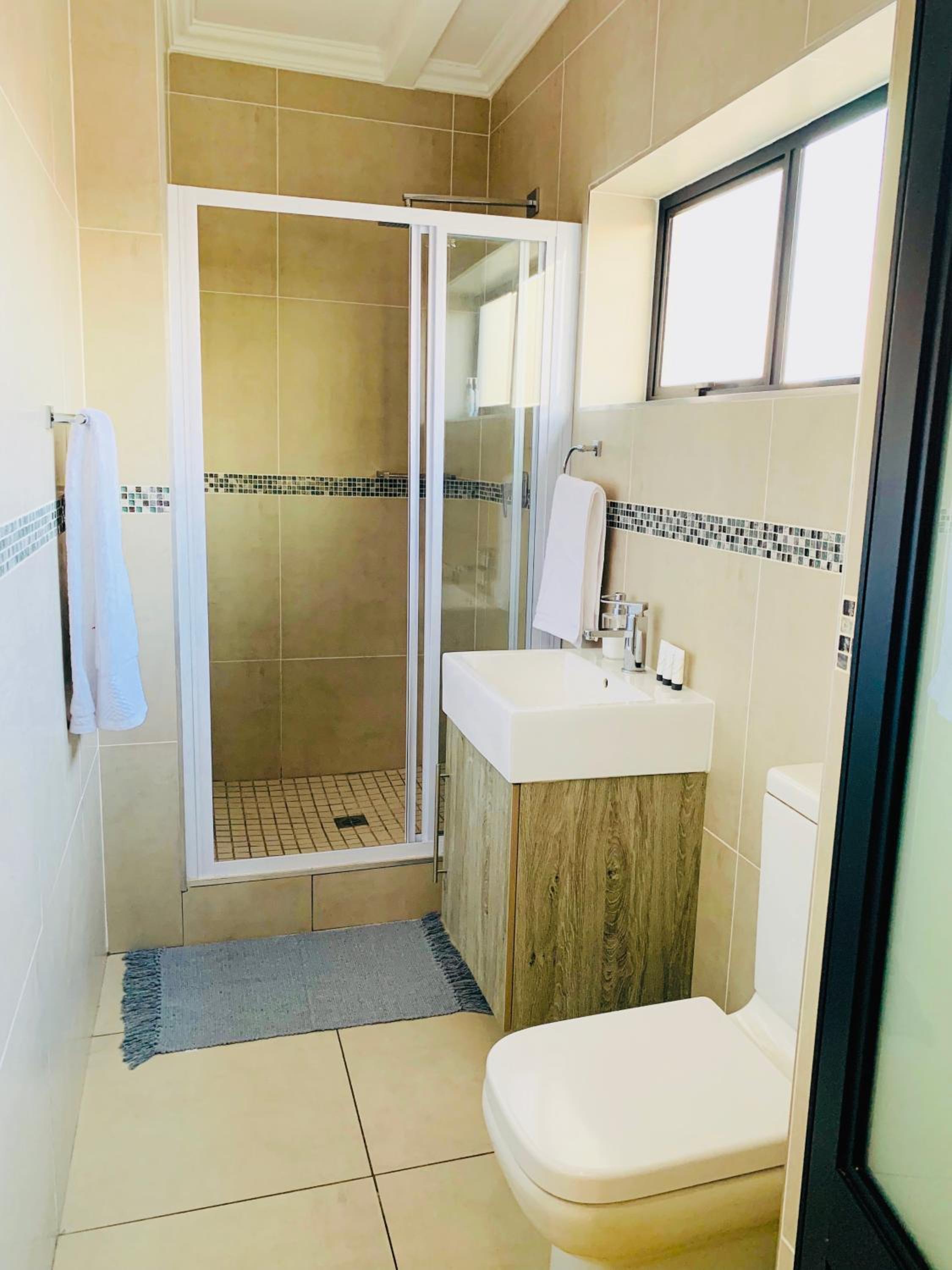 Deluxe Double or Twin Room - Photo 19