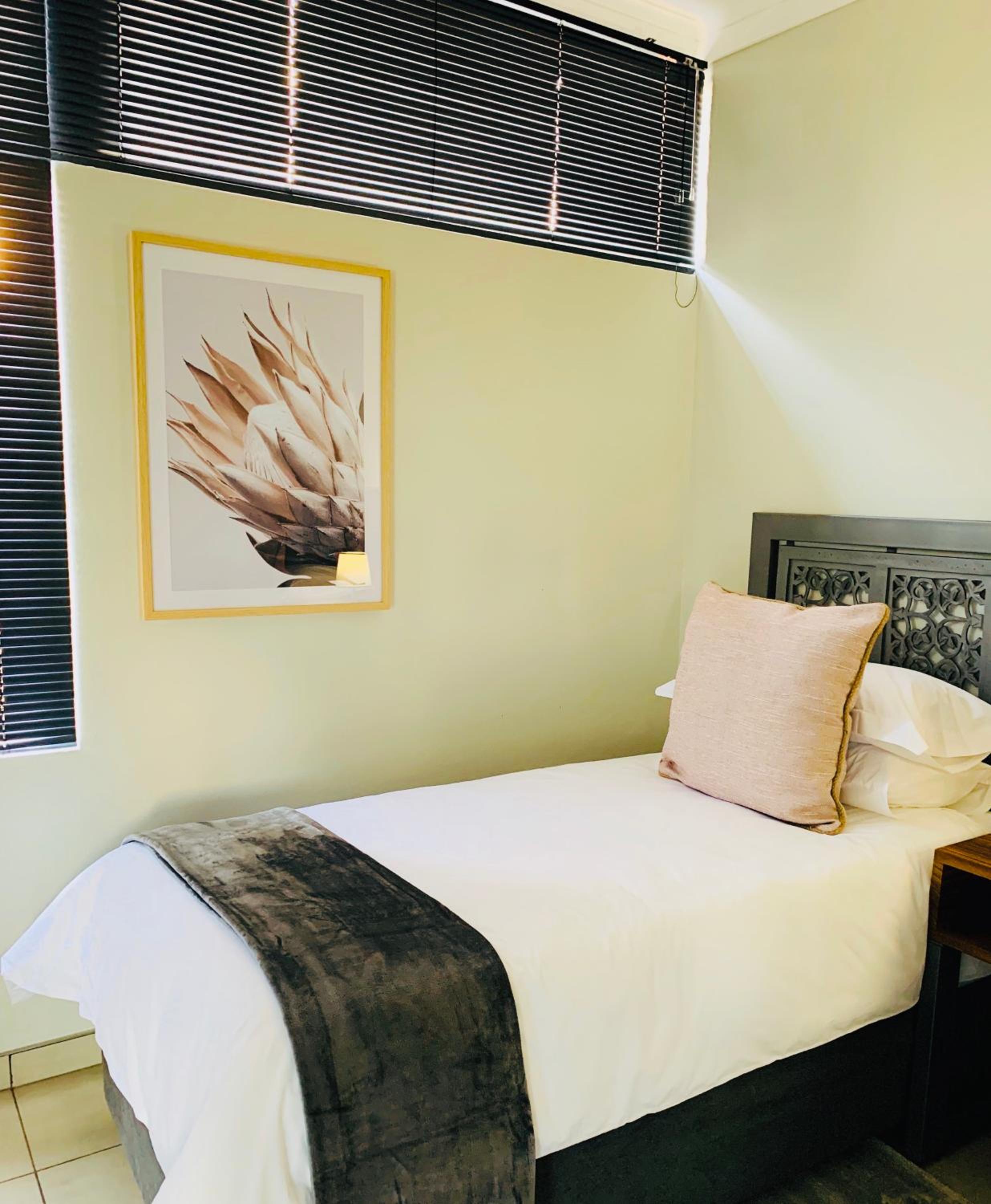 Deluxe Double or Twin Room - Photo 21