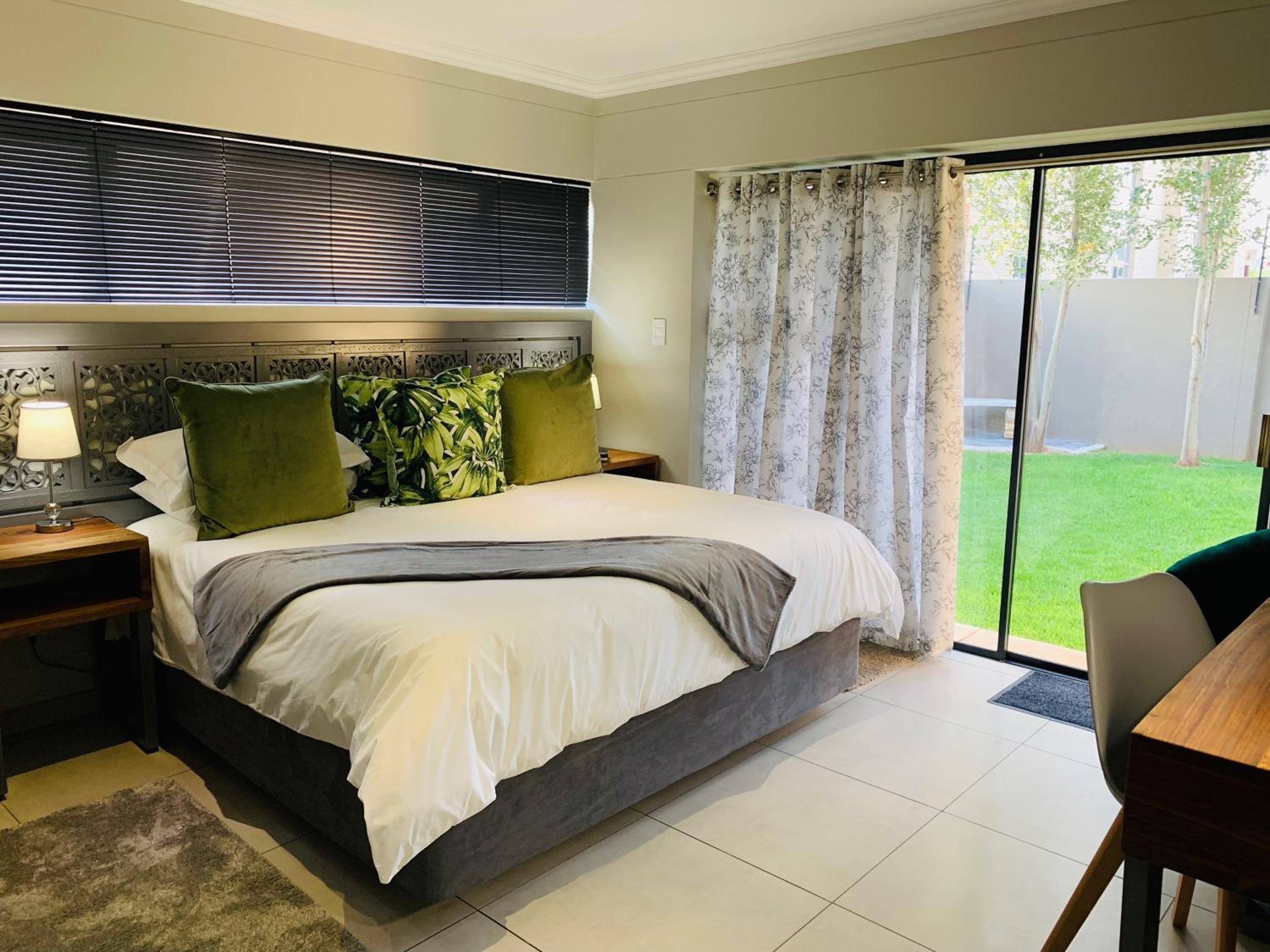 Deluxe Double or Twin Room - Photo 28