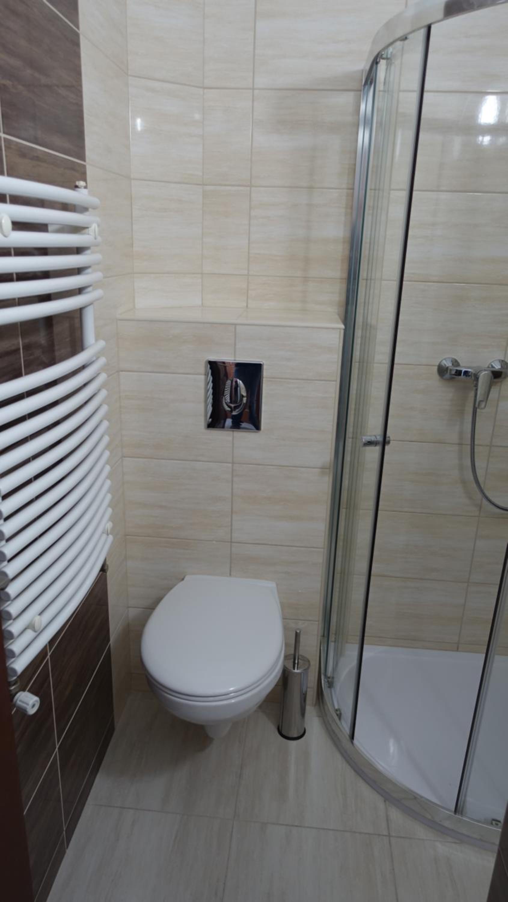 Double or Twin Room with Bathroom - Photo 2