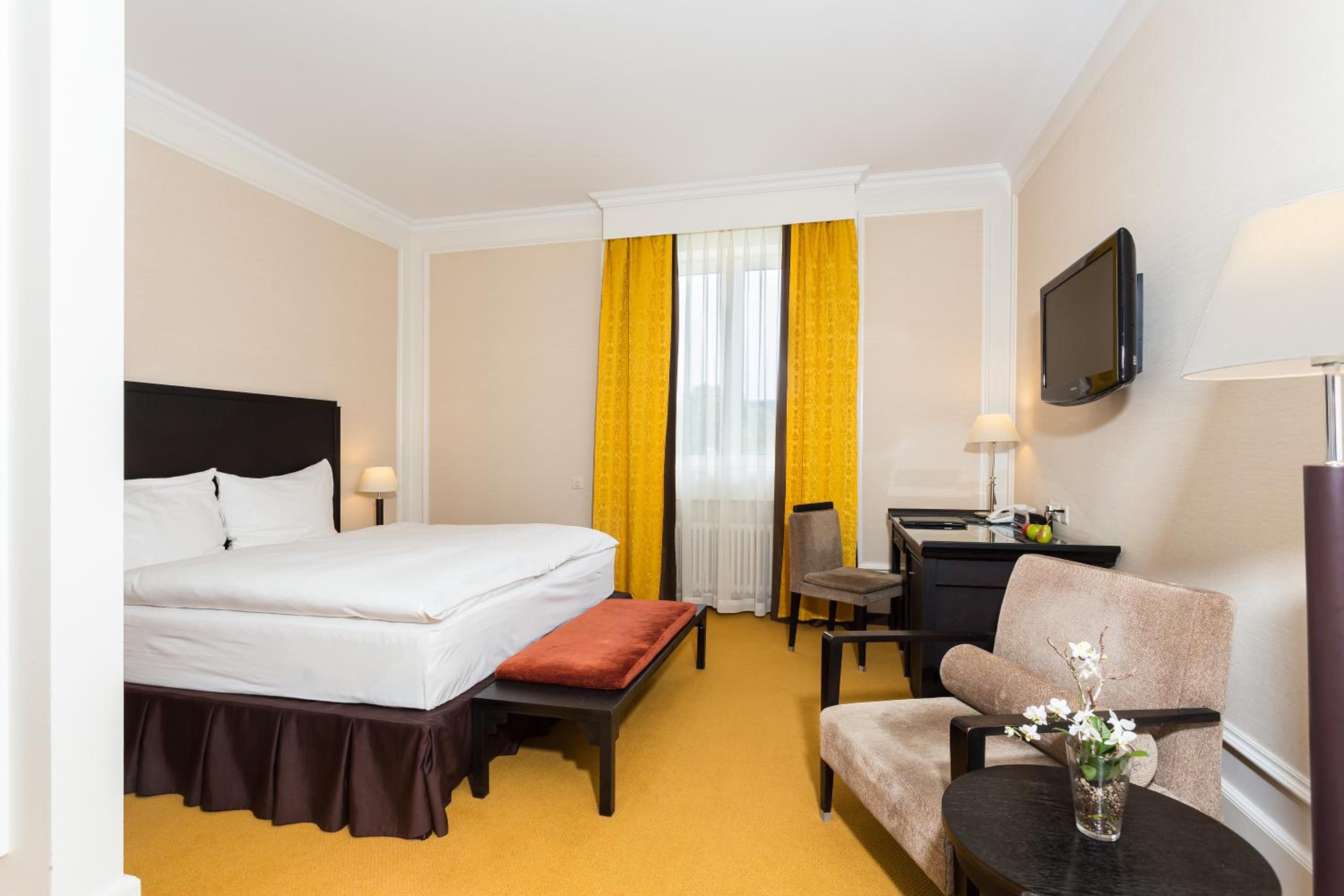 Double Deluxe Room - Photo 1