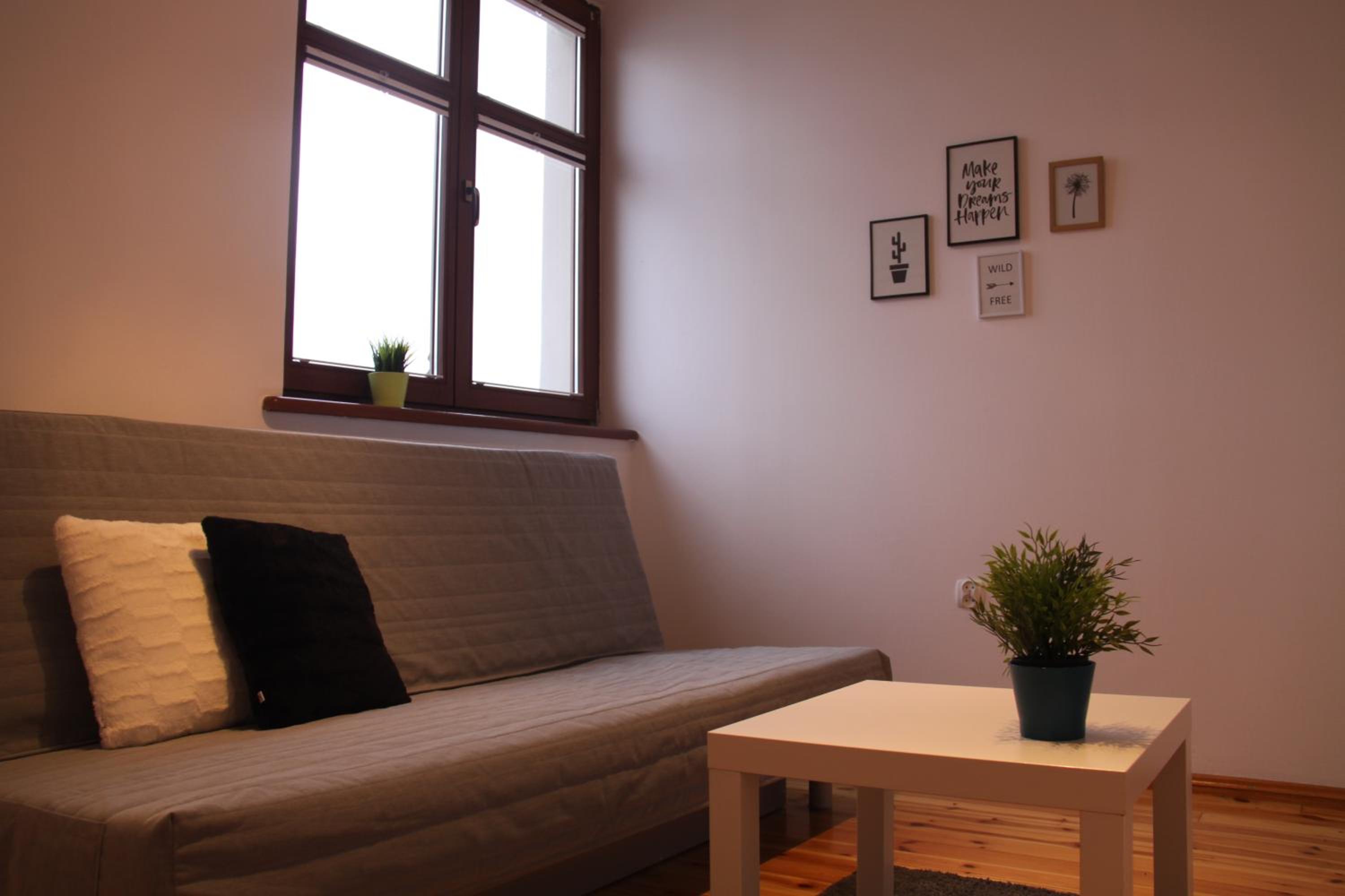 Two-Bedroom Apartment - Photo 8