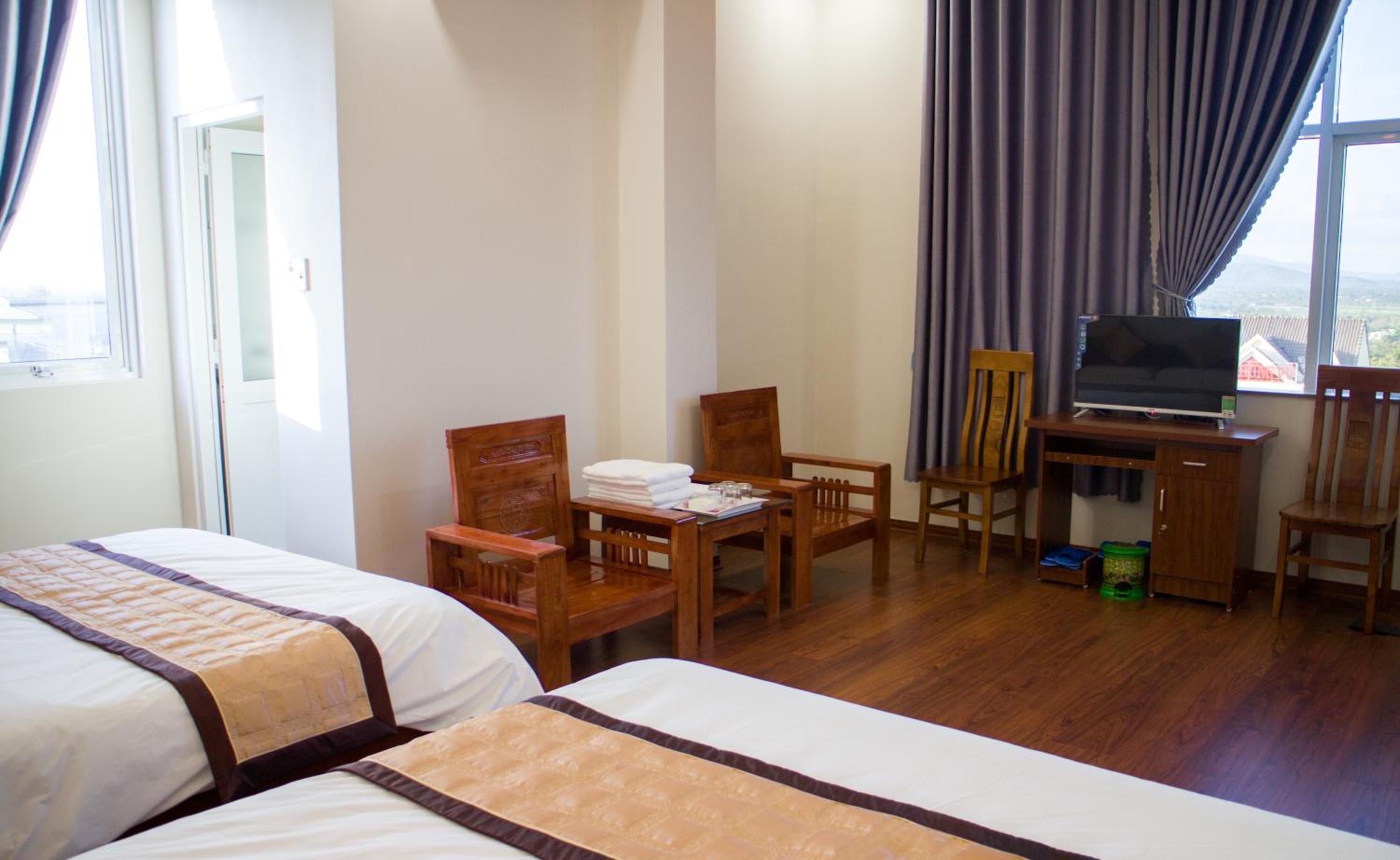 Superior Double or Twin Room with Mountain View photo 3