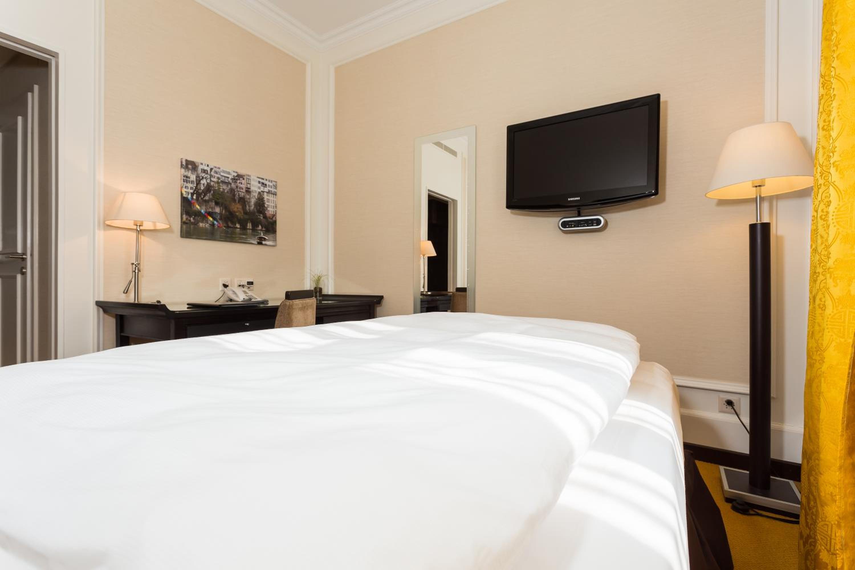 Single Room with Balcony