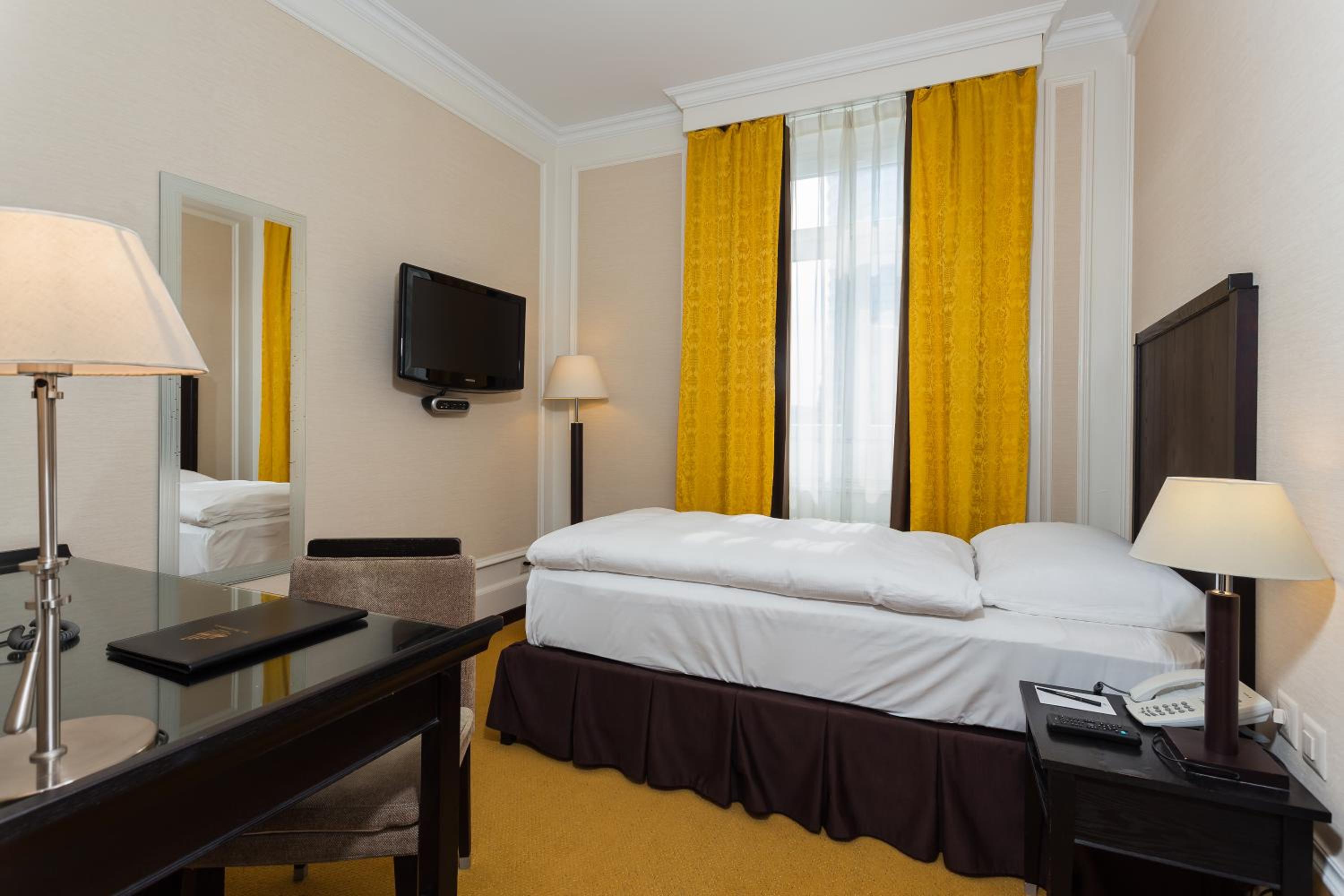 Single Room with Balcony