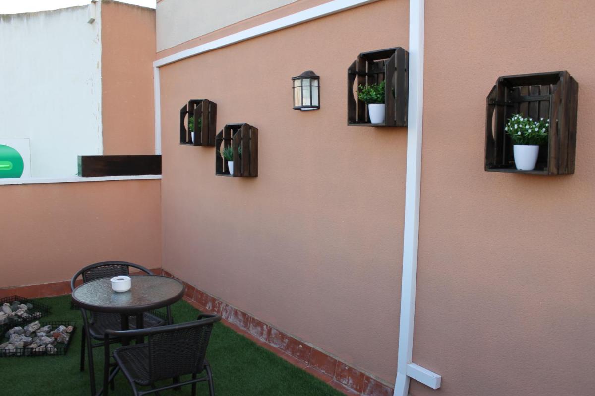 King Suite with Balcony photo 3