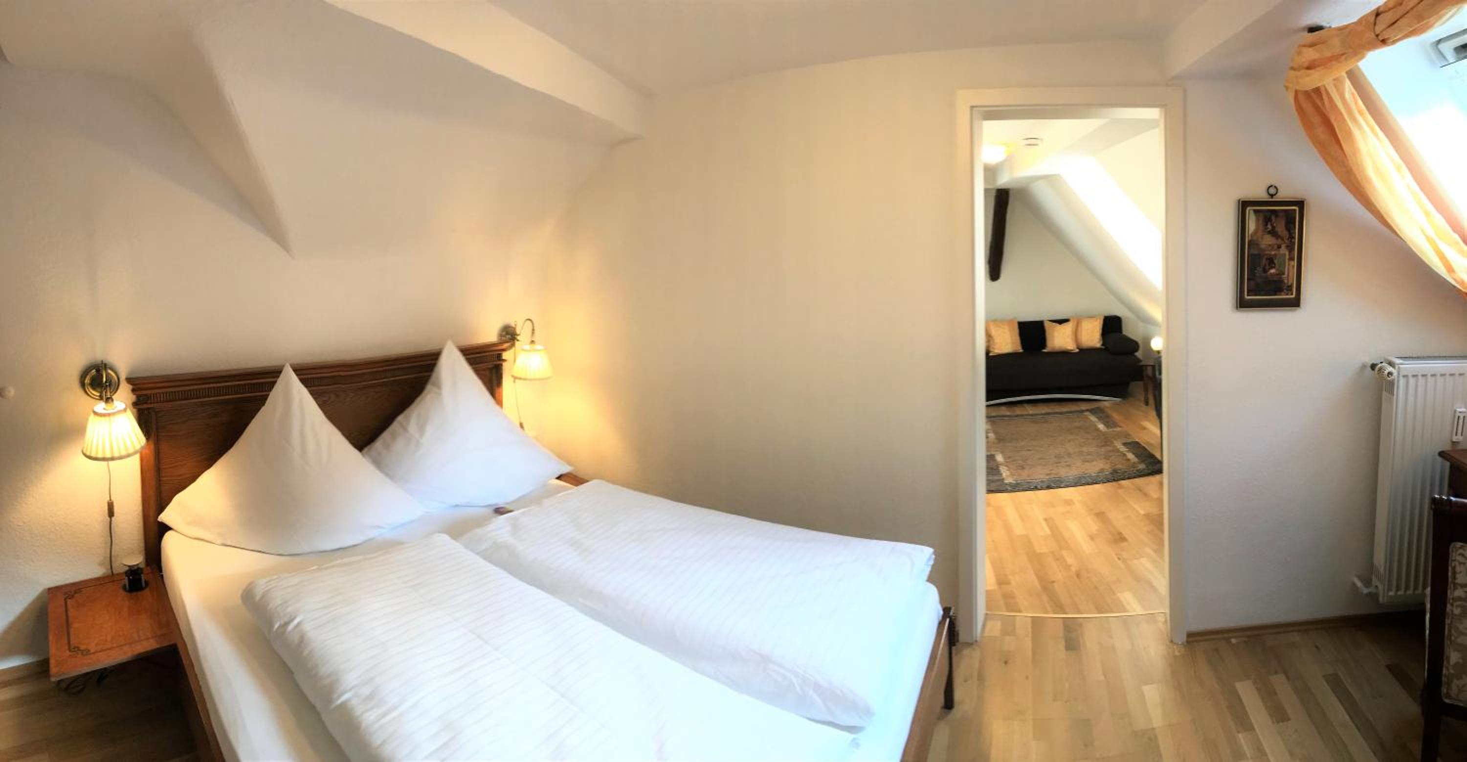 Triple Room with Bath photo 1