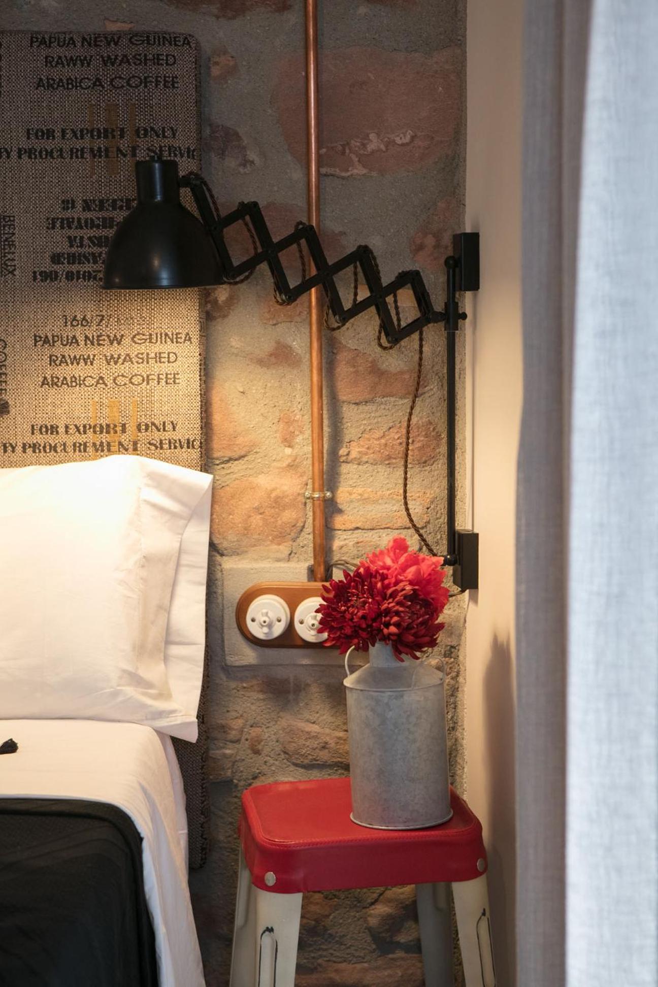 Two-Bedroom Apartment - Photo 10