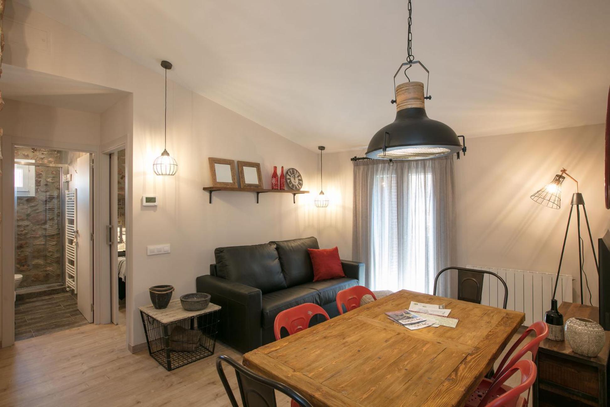 Two-Bedroom Apartment - Photo 6