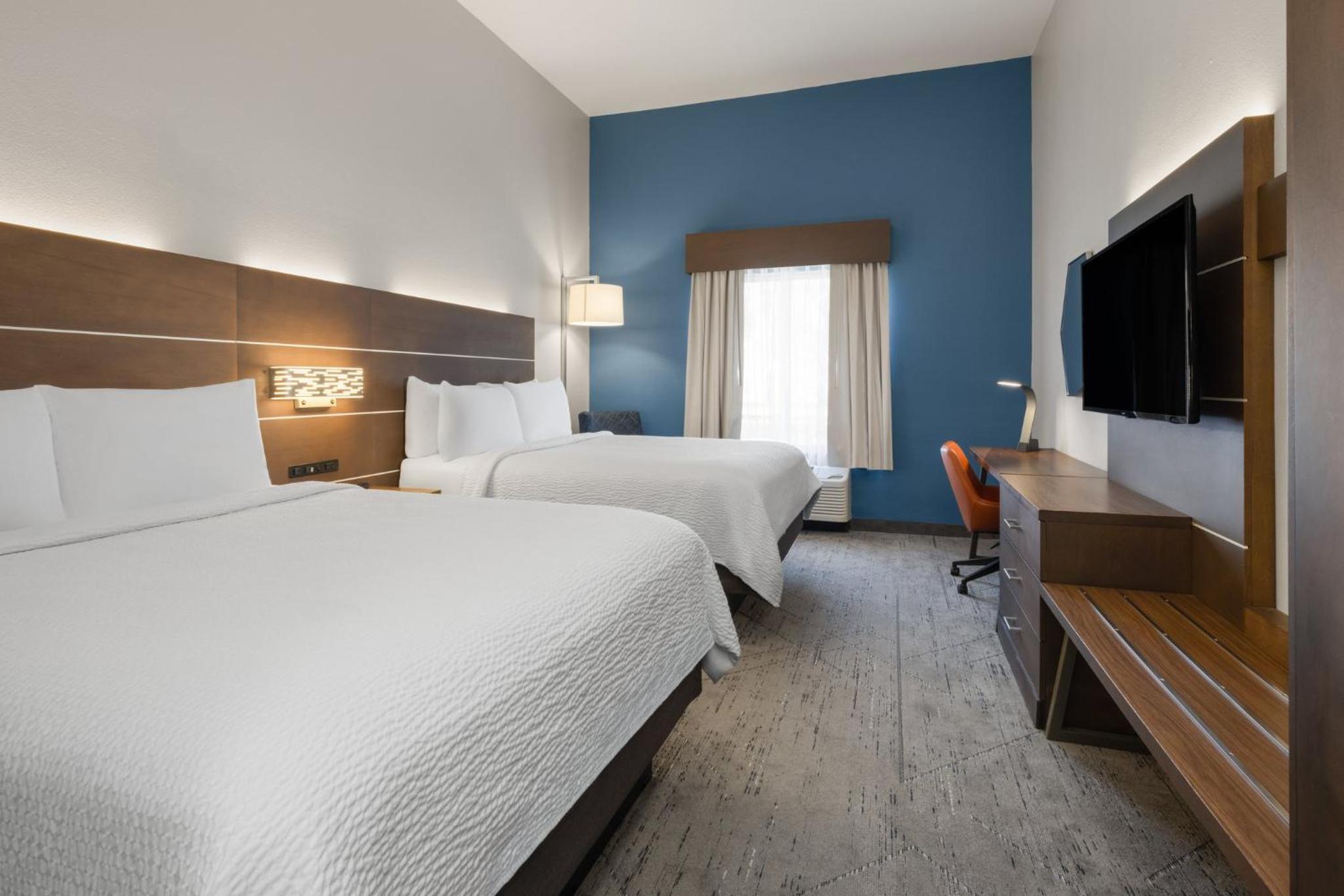 Queen Room with Two Queen Beds - Non-Smoking