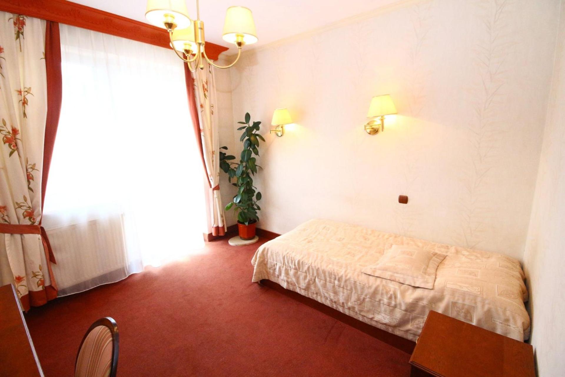 Large Single Room photo 3