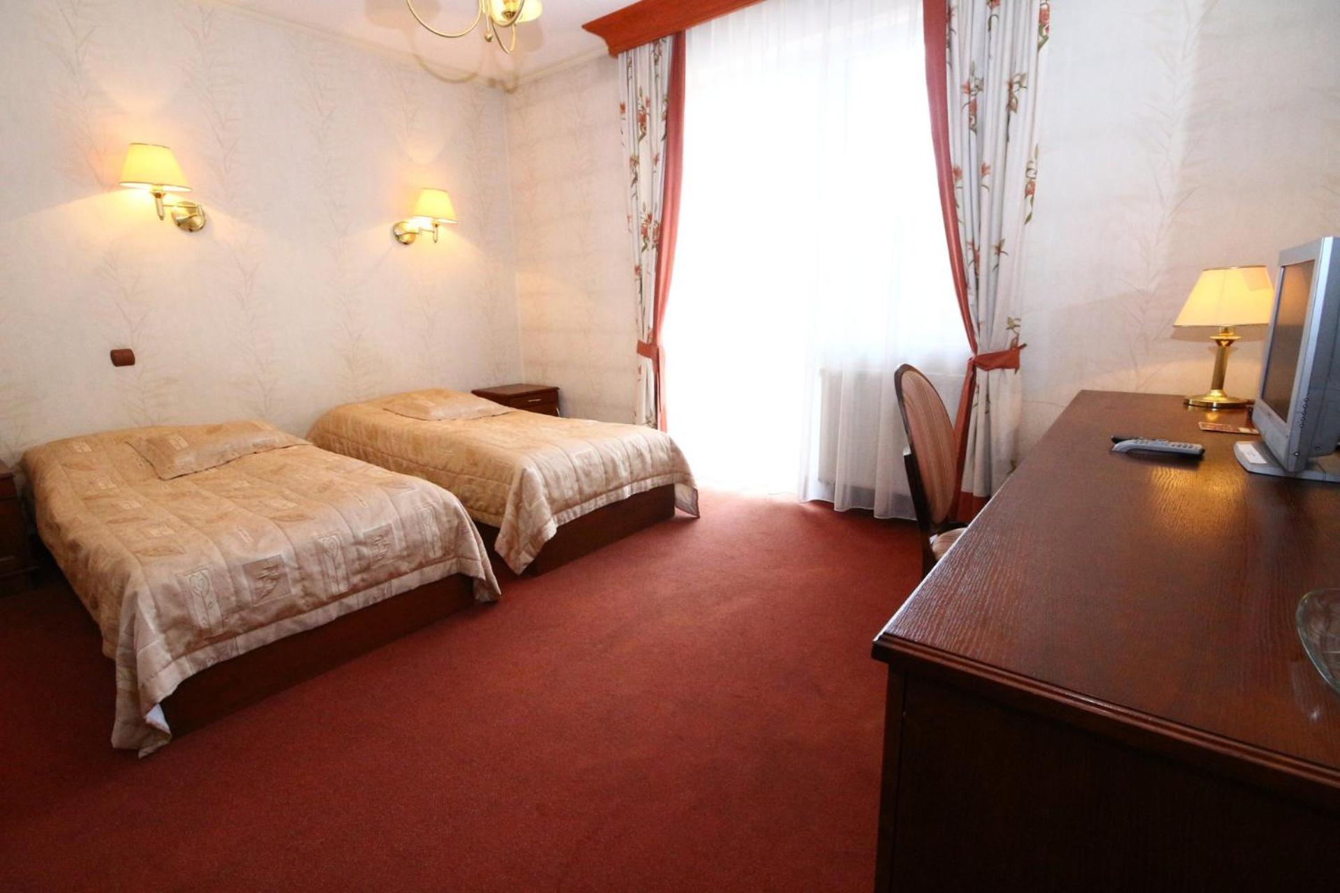 Large Twin Room photo 1