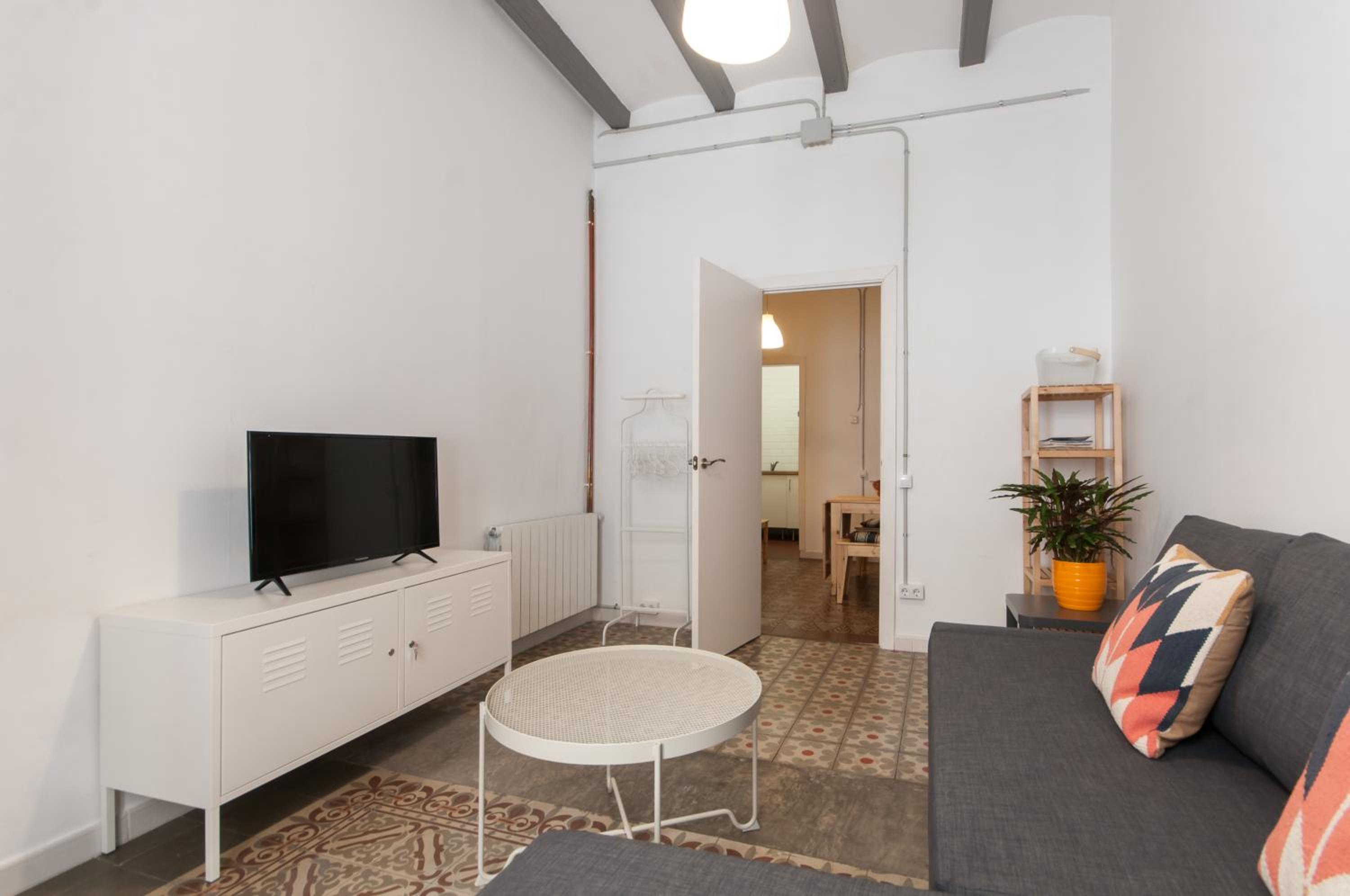 Three-Bedroom Apartment photo 2