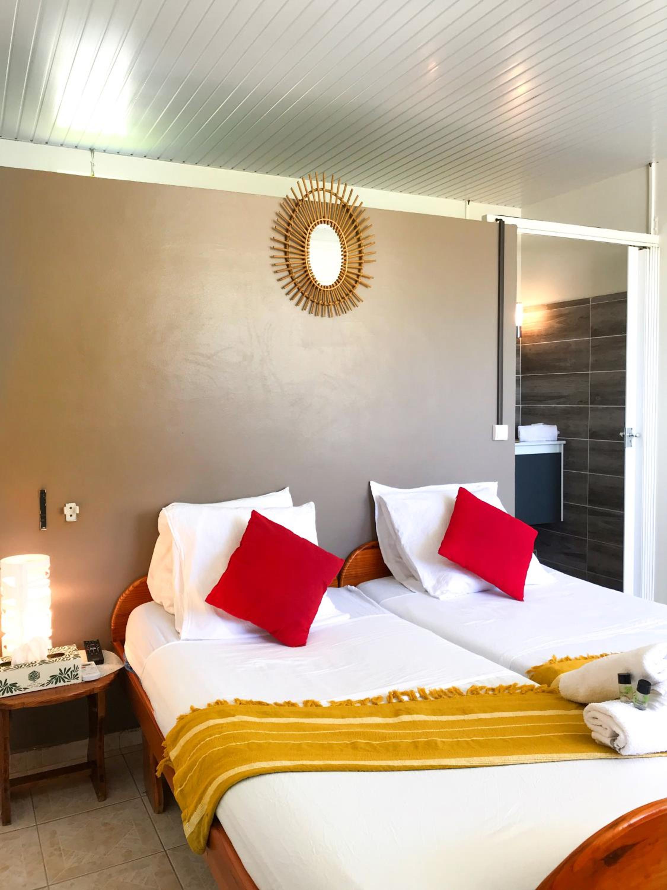 Twin Room - Photo 1