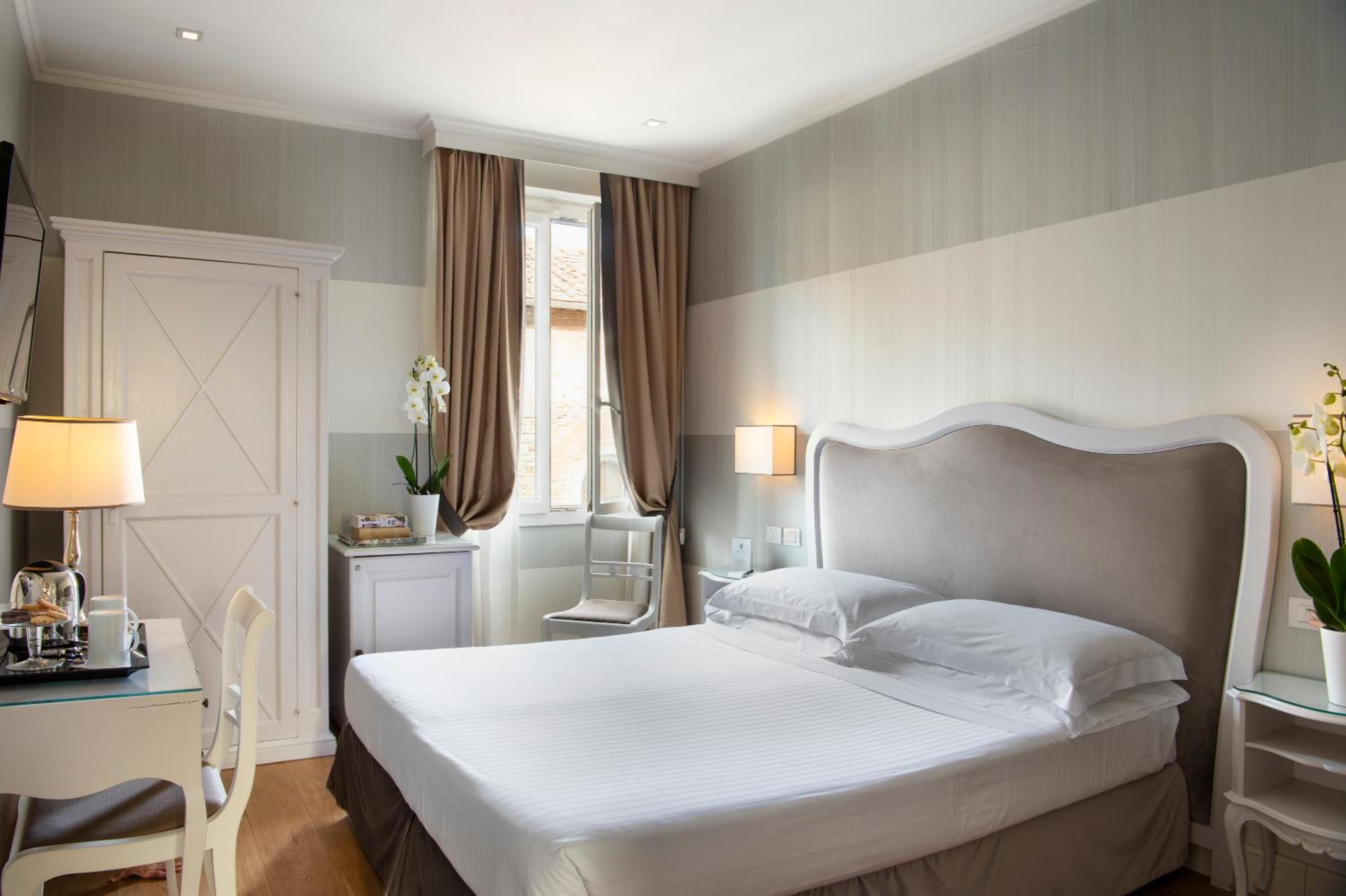 Double or Twin Room photo 2
