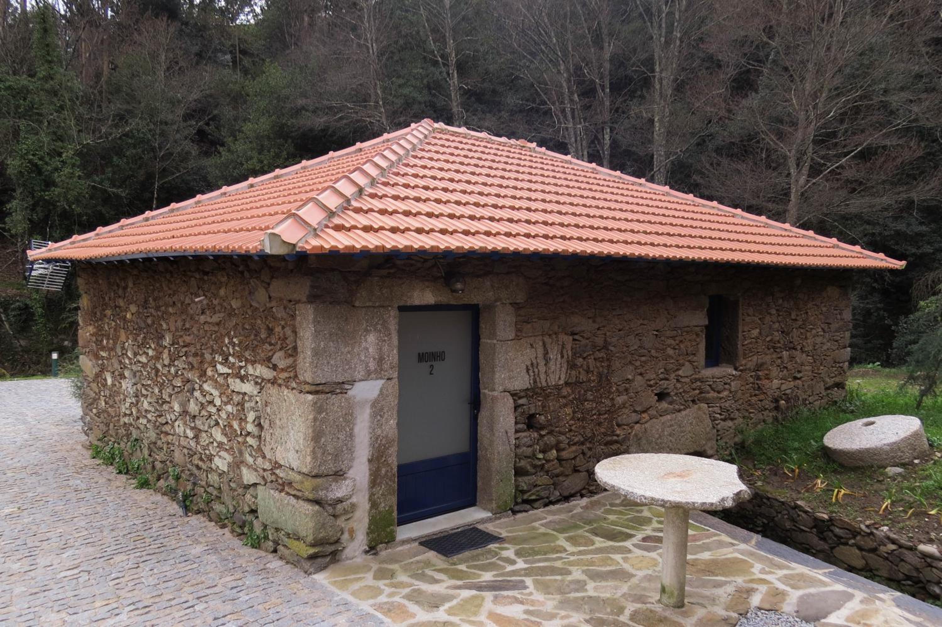 Two-Bedroom House - Photo 9