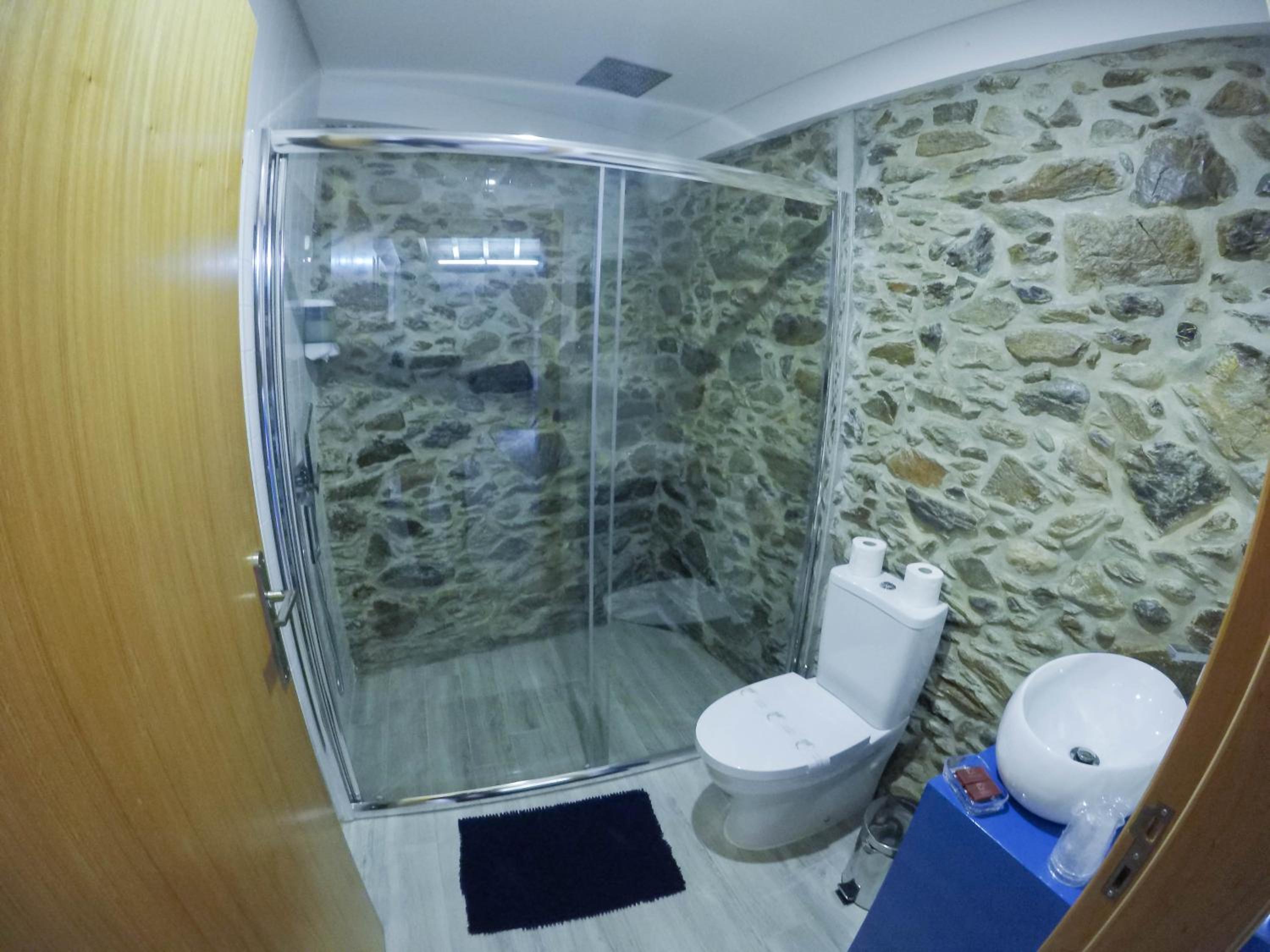 Two-Bedroom House - Photo 14