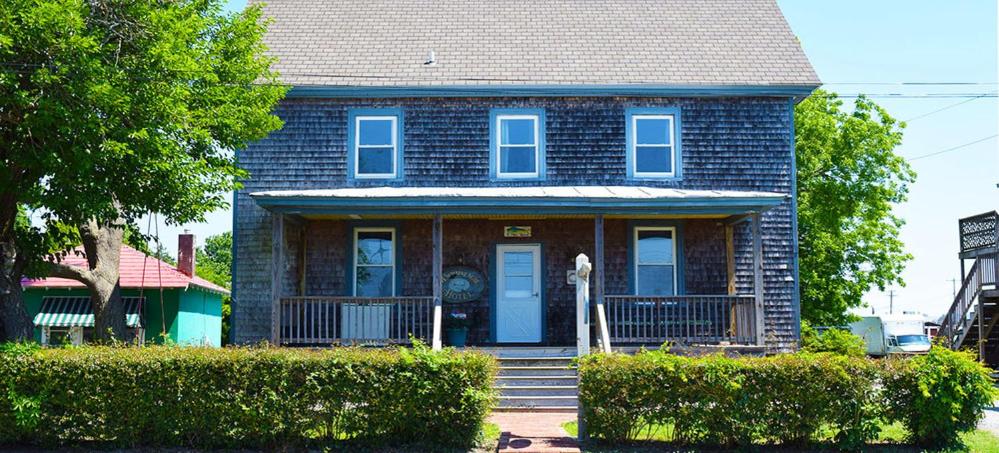 Five-Bedroom House photo 1