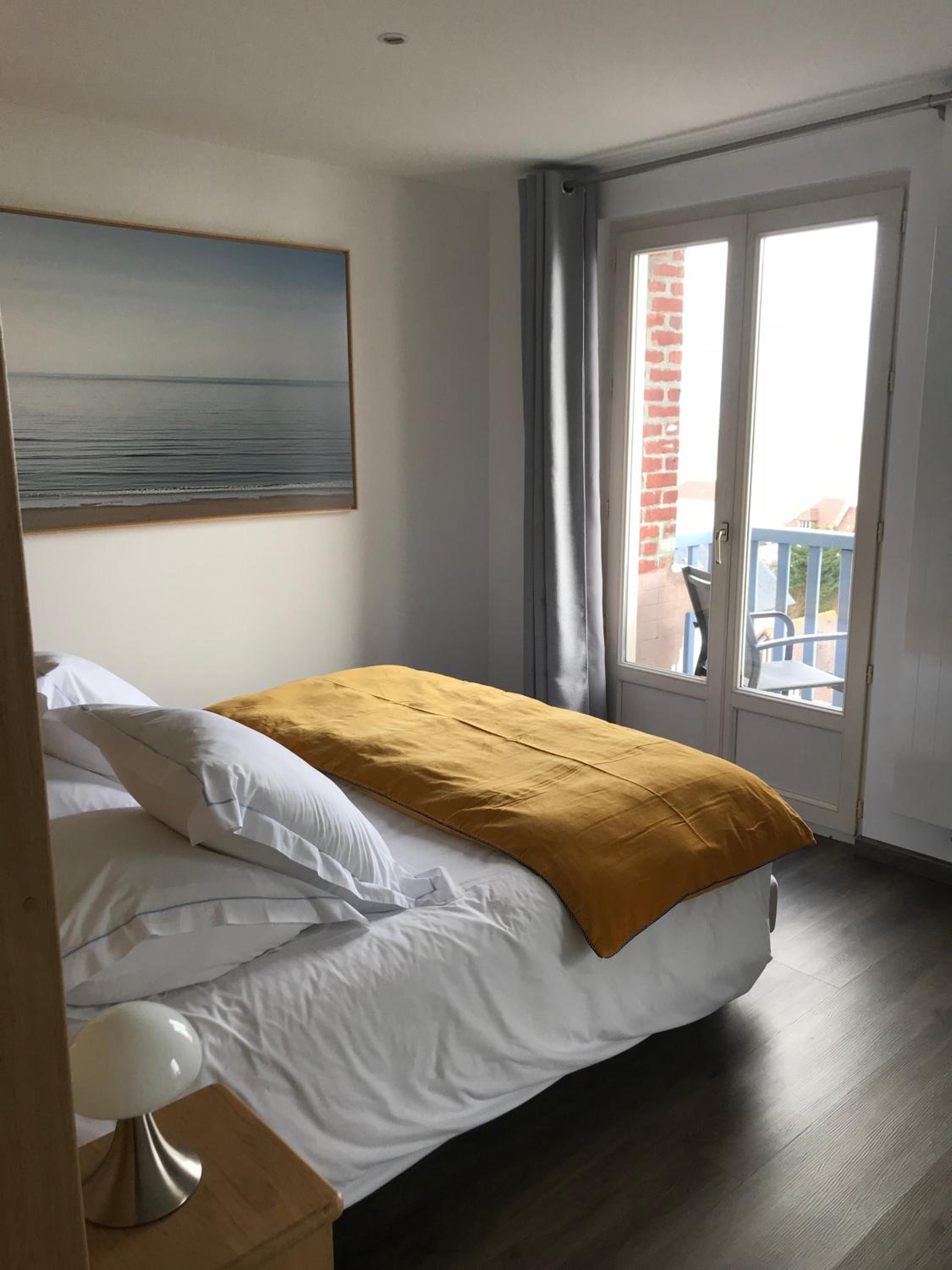 Deluxe Double Room with Balcony and Sea View