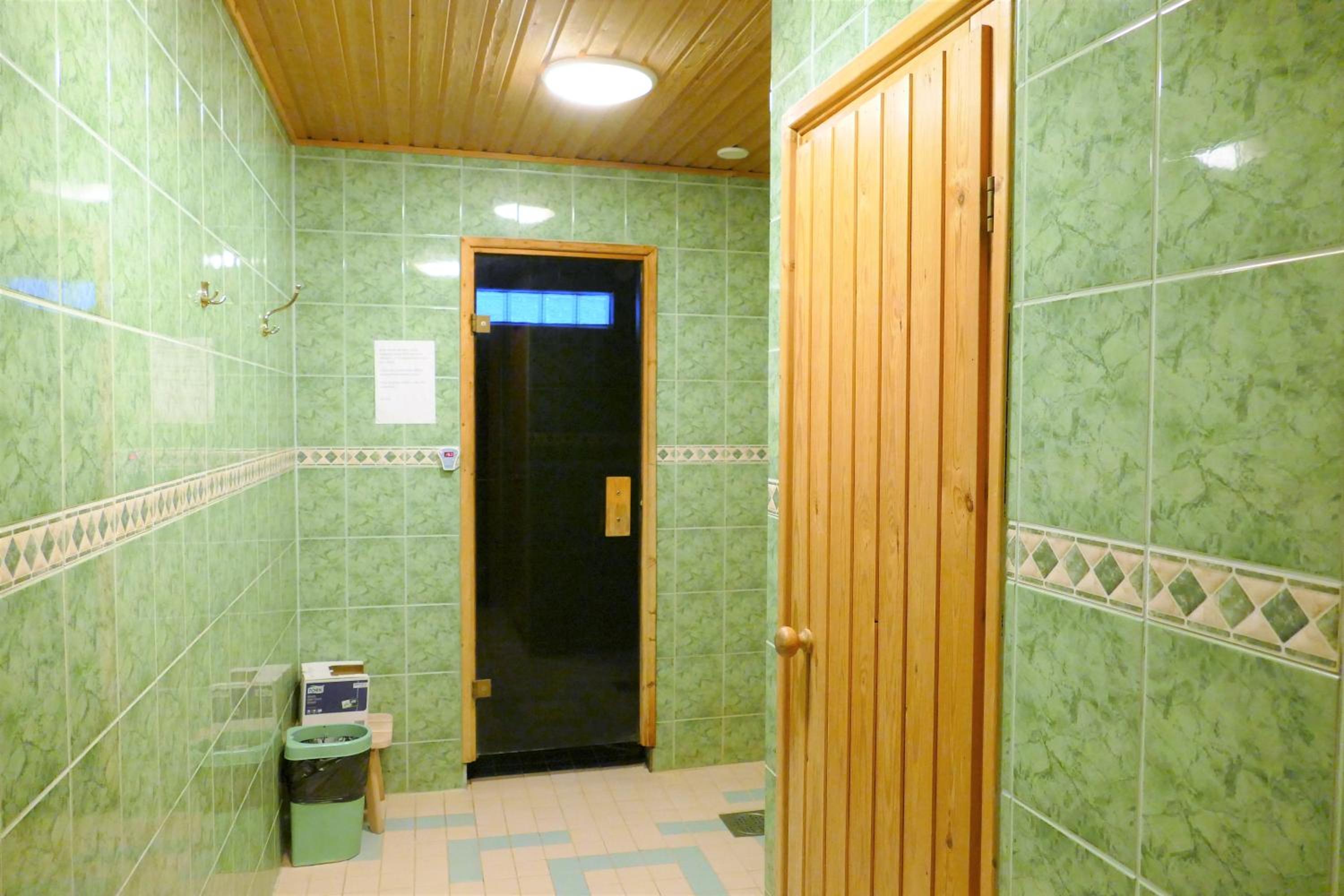 Single Room with Shared Bathroom photo 1