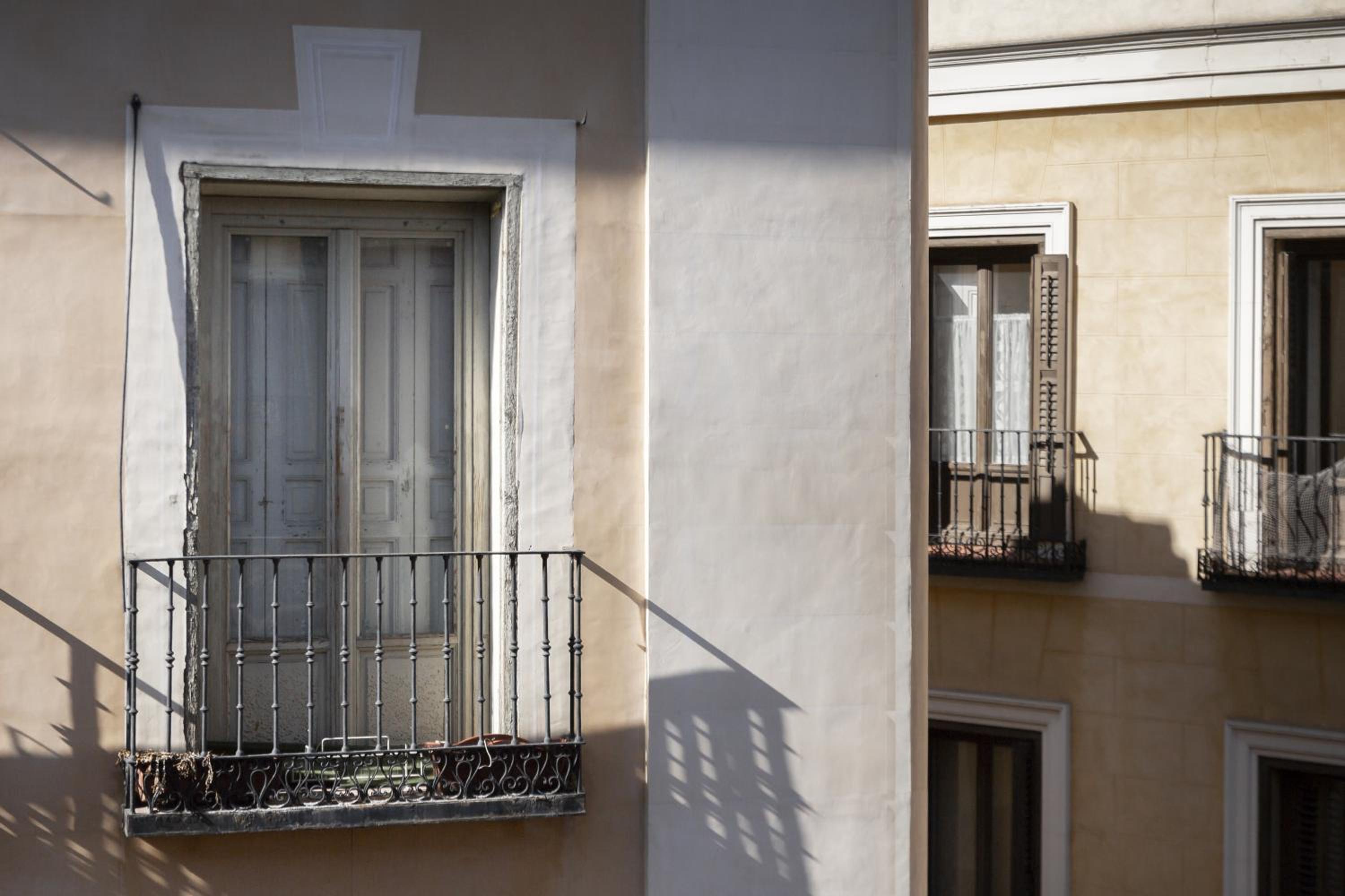 Superior Double Room with Balcony - Photo 8