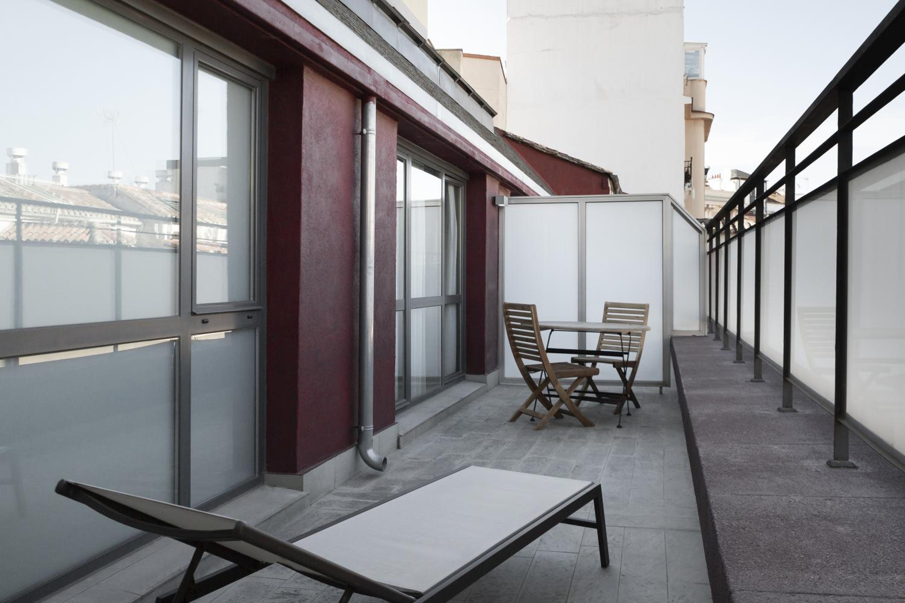 Double Room with Terrace - Photo 7