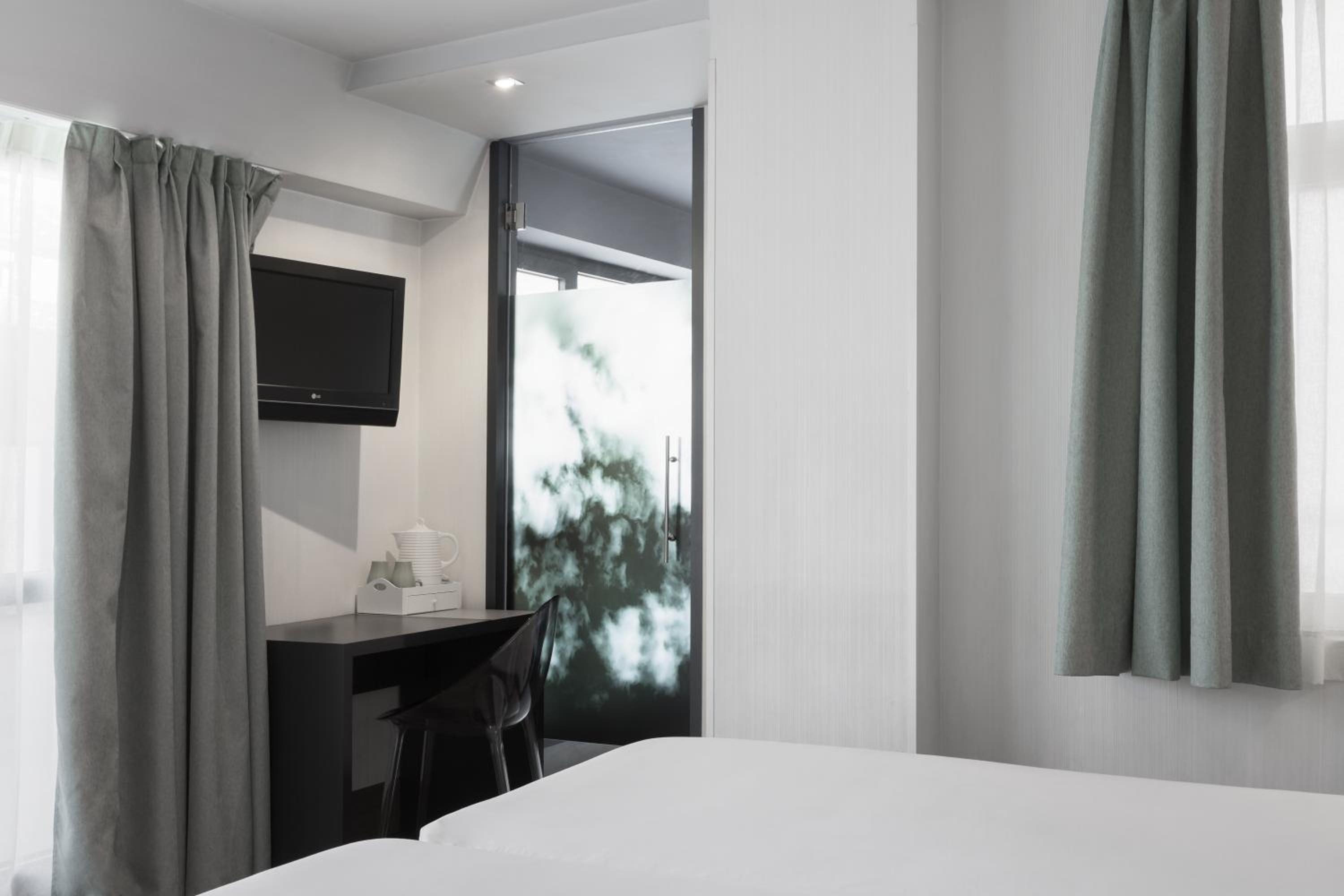 Double Room with Terrace - Photo 8