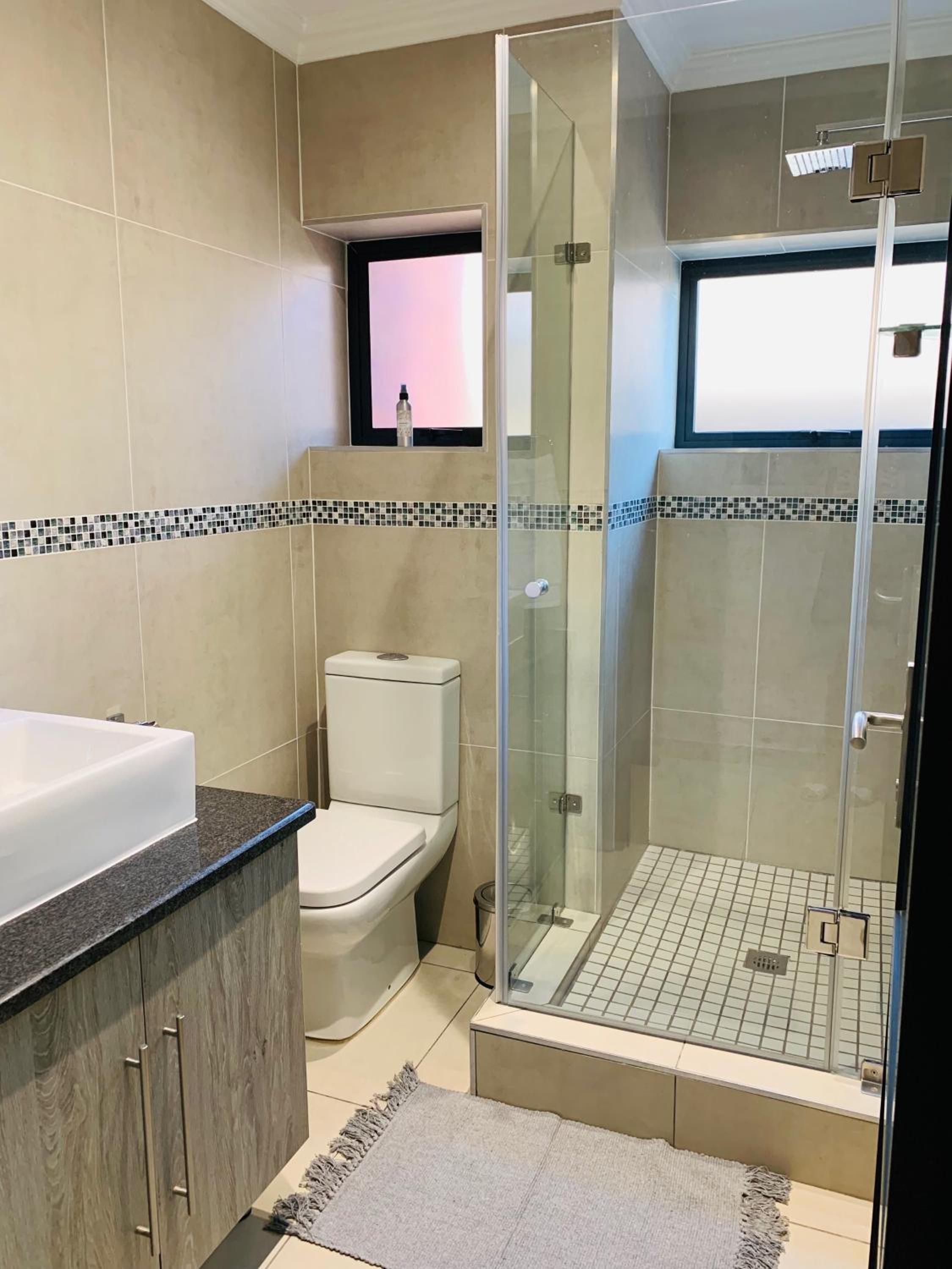 Deluxe Double or Twin Room - Photo 9