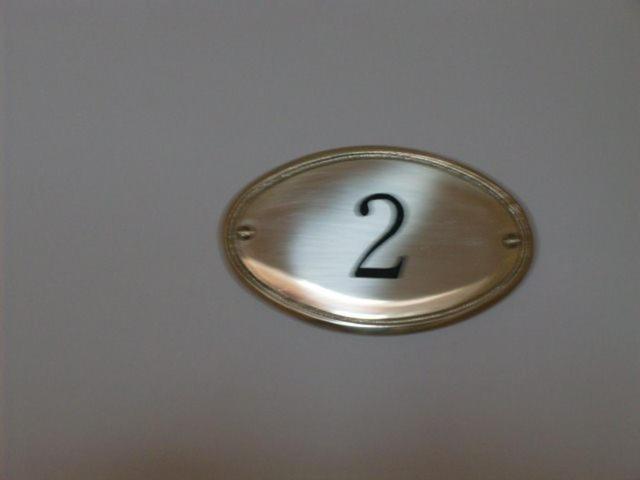 Small One-Bedroom Apartment - 2 - Photo 11