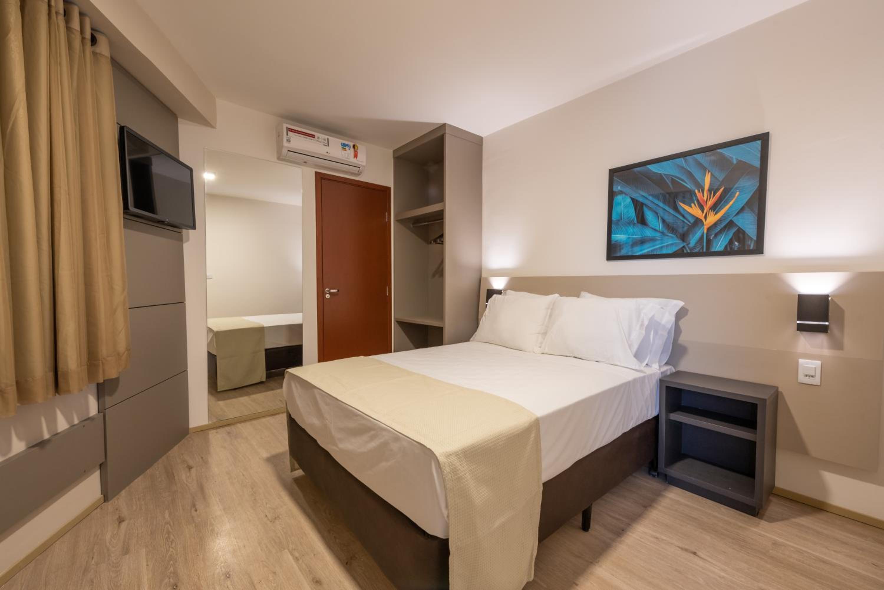 Standard Double or Twin Room photo 3