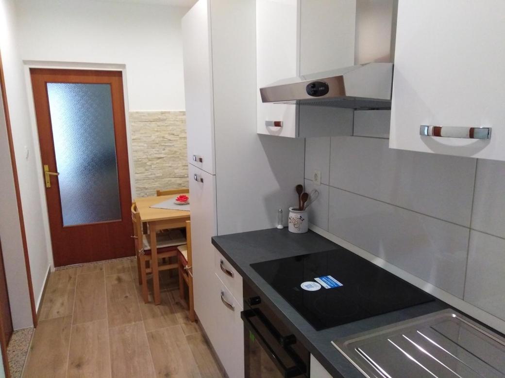 Apartment - Photo 8
