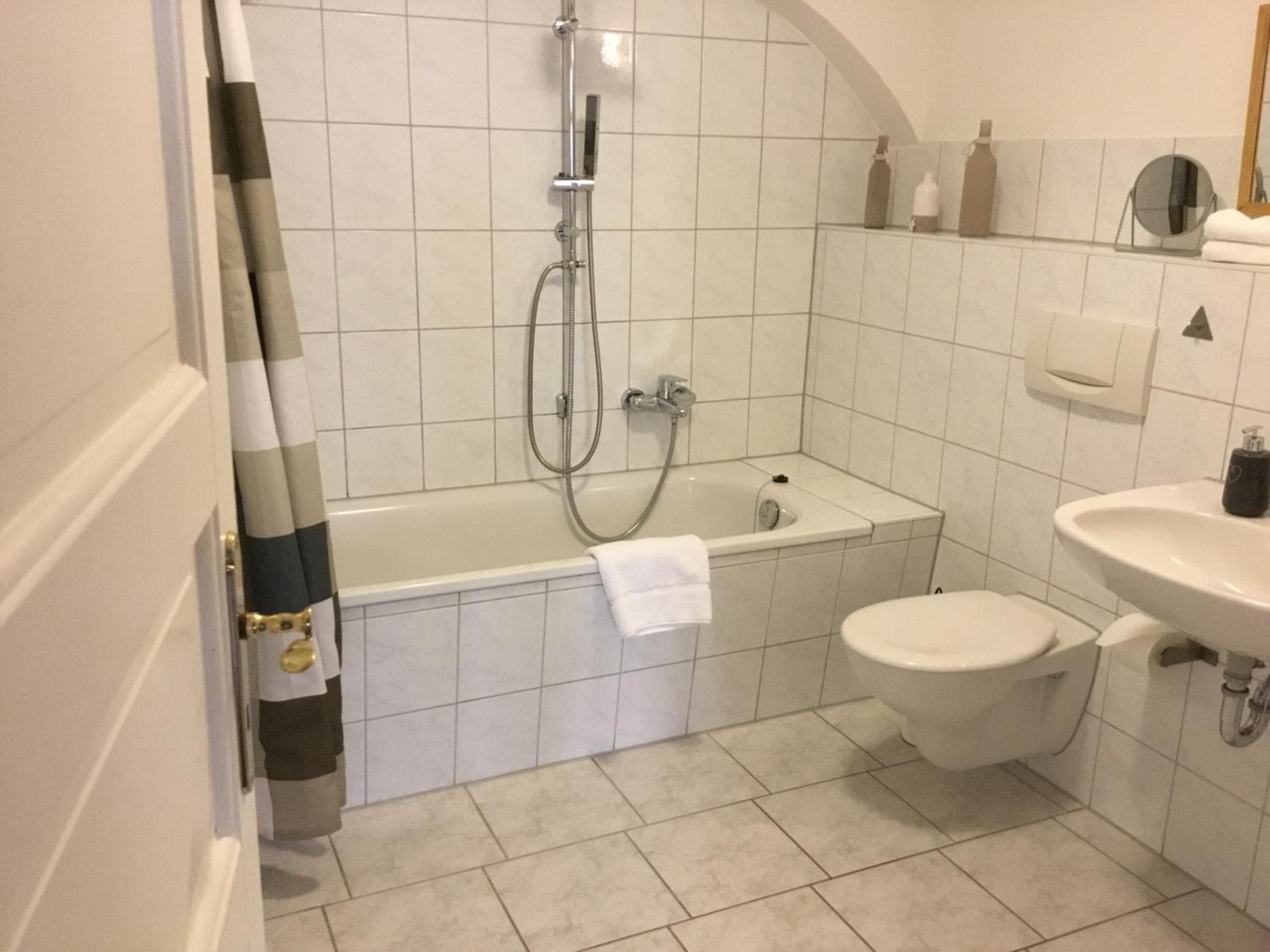 Family Room with Bathroom - Photo 8
