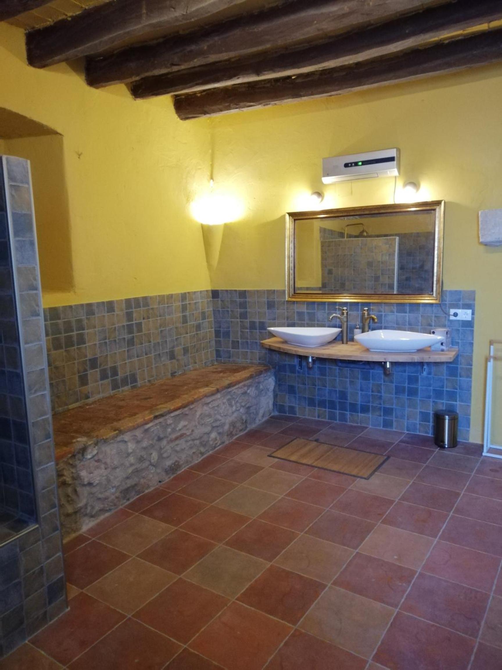 King Suite - Photo 7