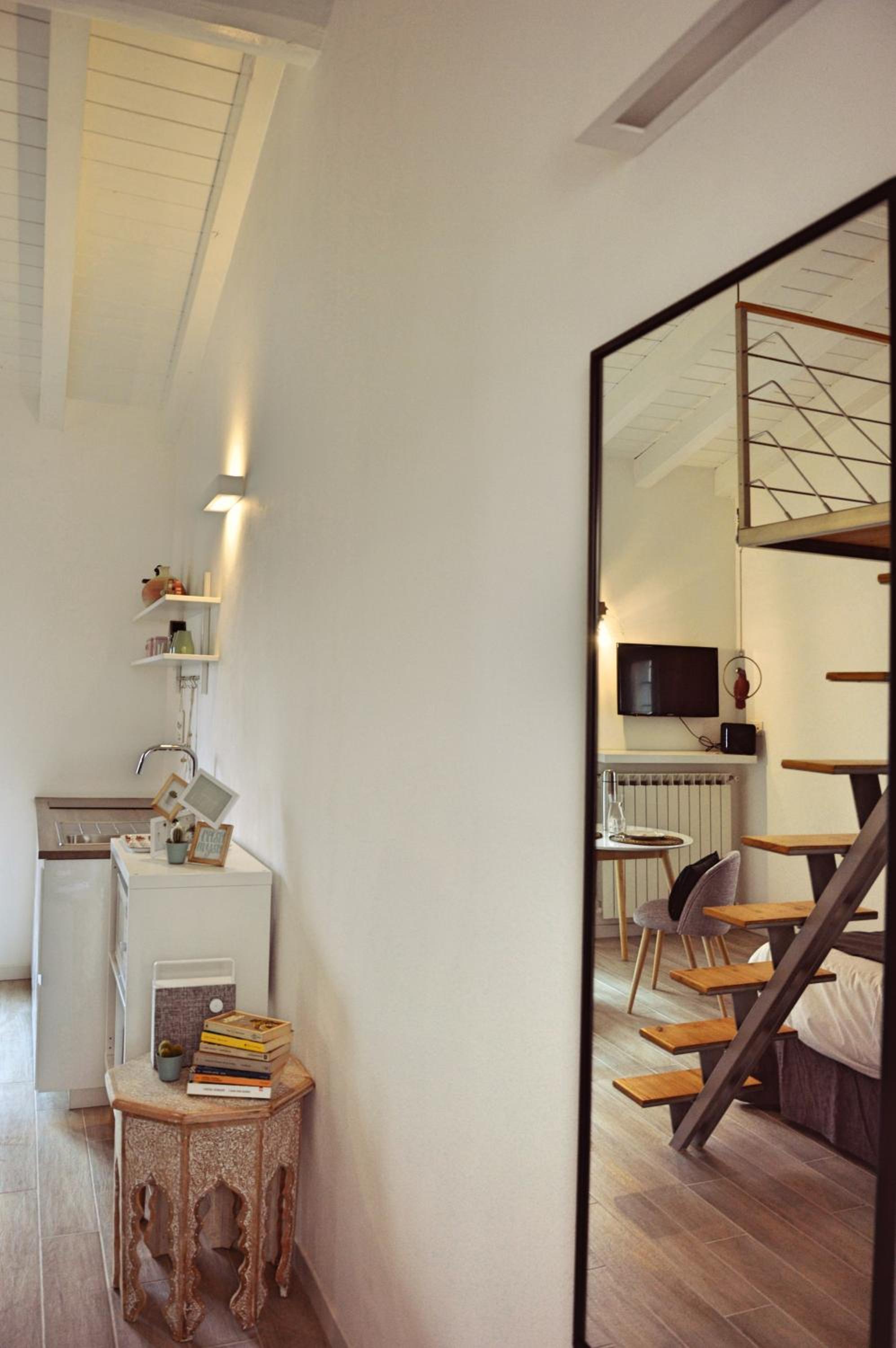 One-Bedroom Apartment - Photo 7