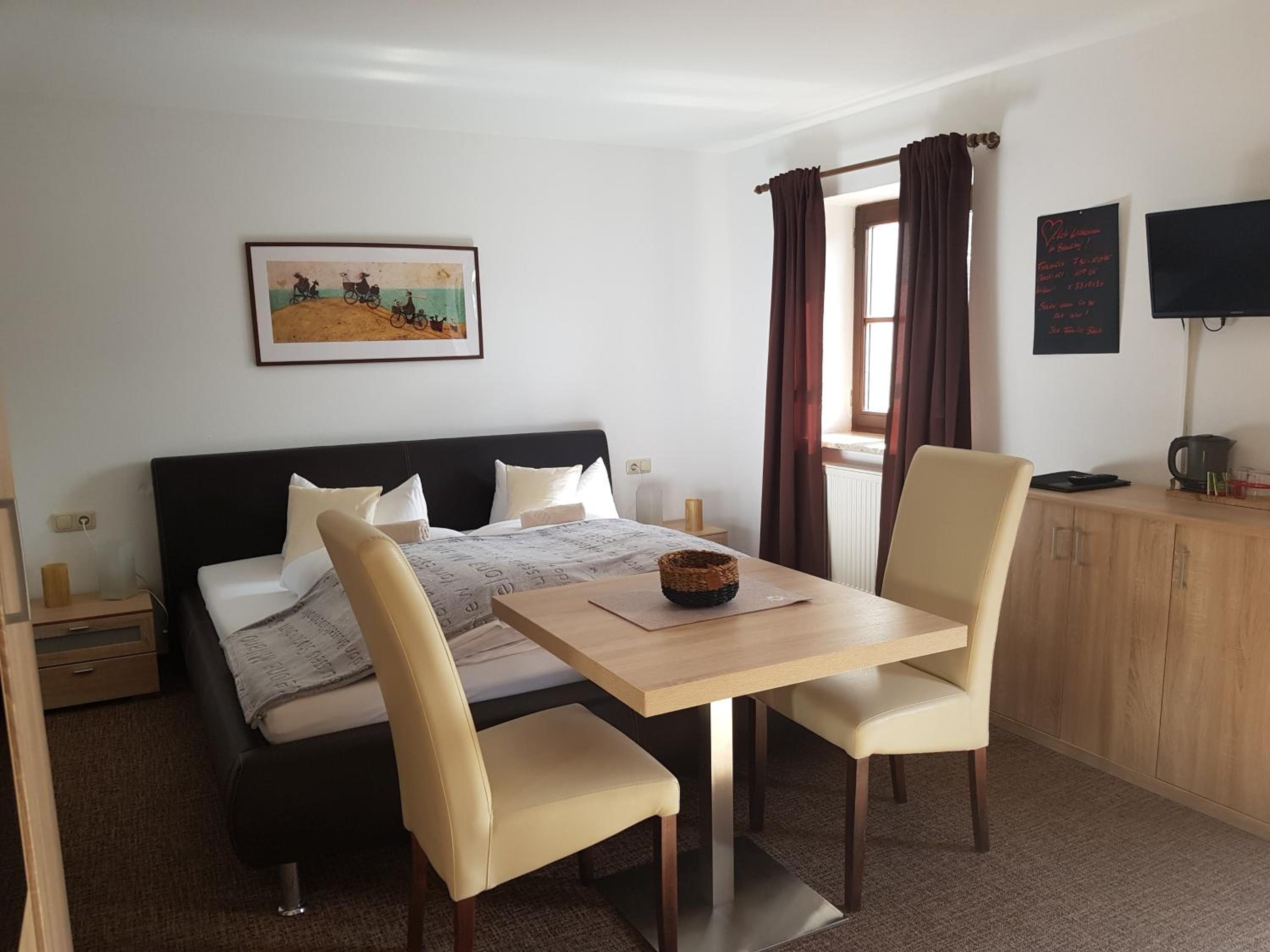 Double Room with Balcony photo 3
