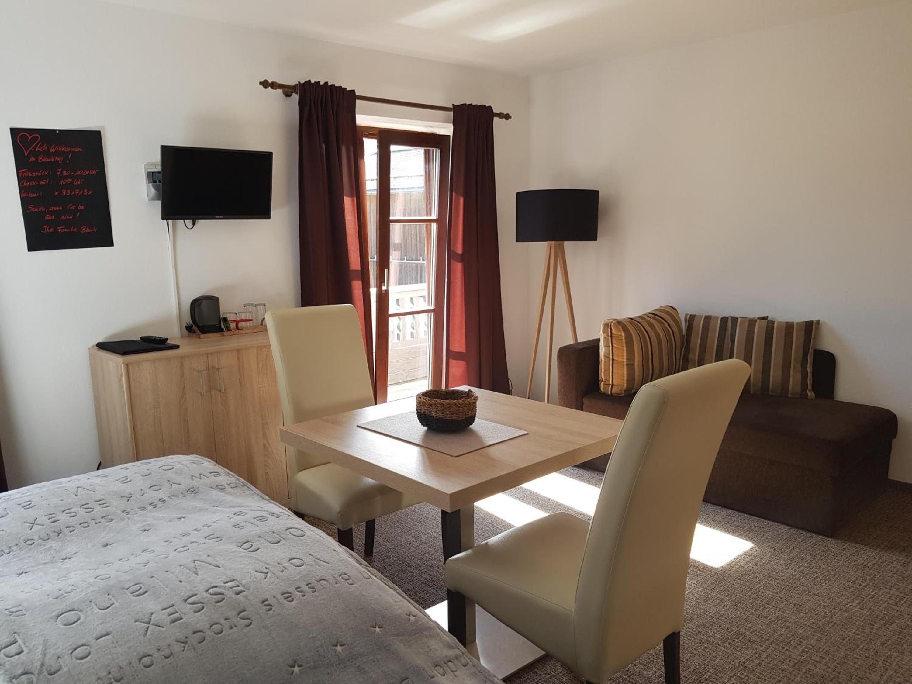 Double Room with Balcony photo 2