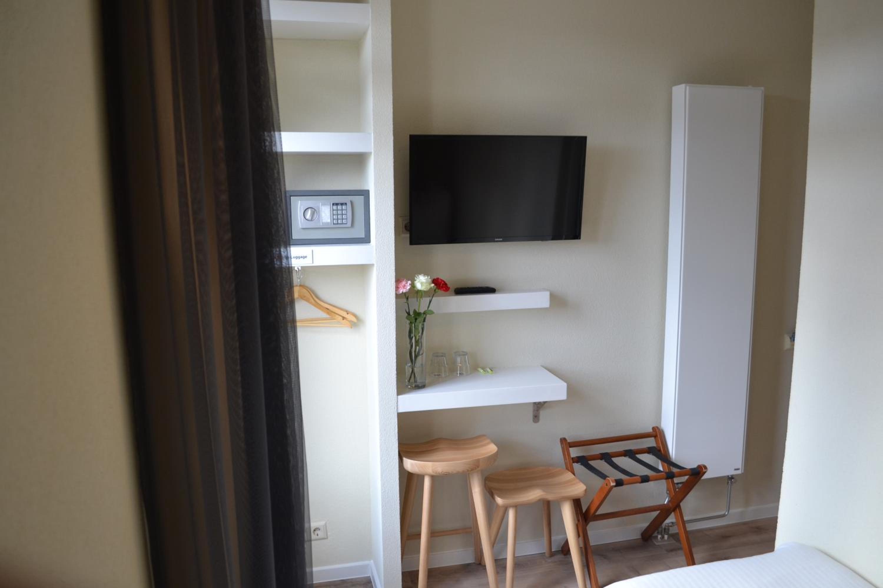 Small Twin Room