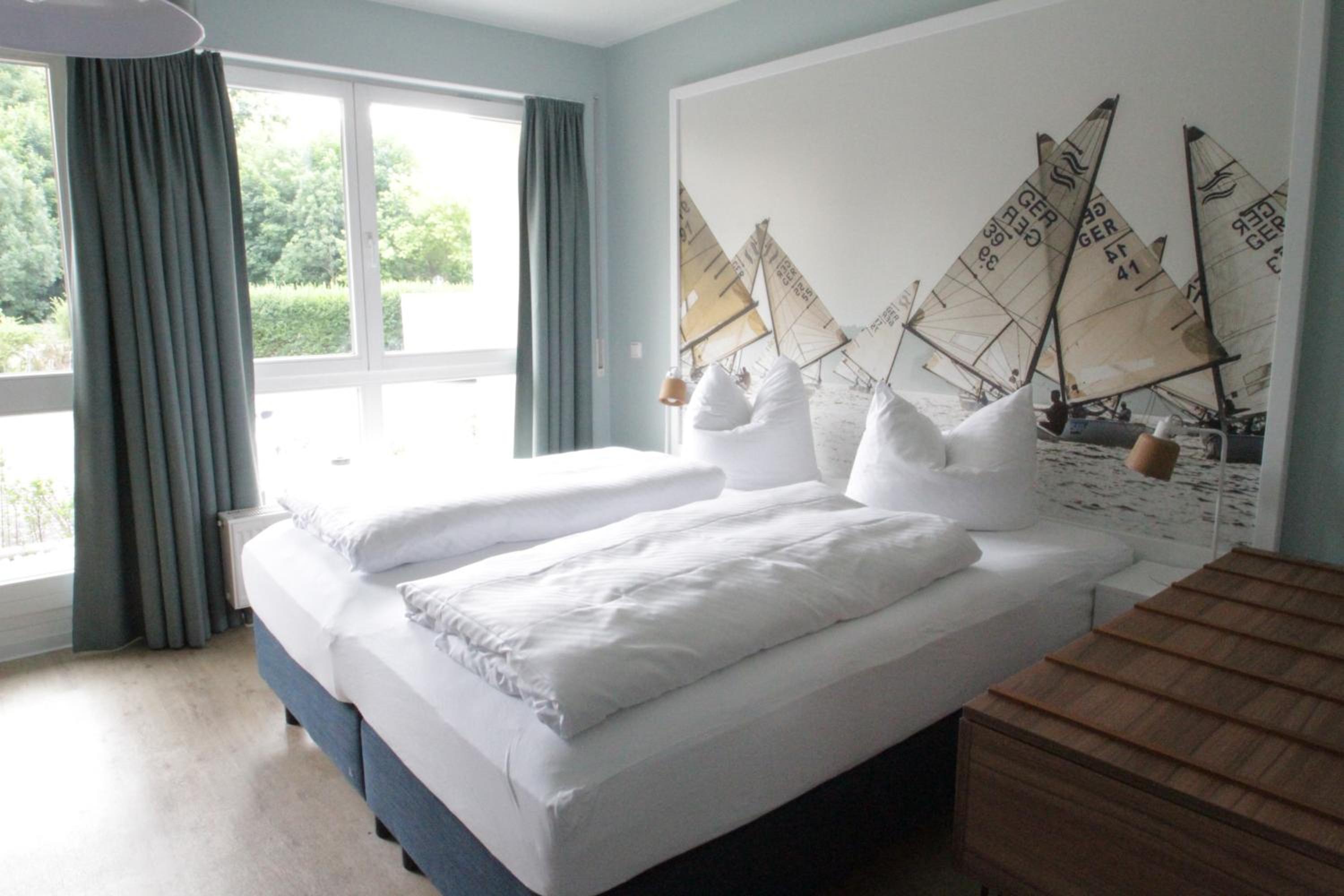 Deluxe Double or Twin Room with Balcony - Photo 2