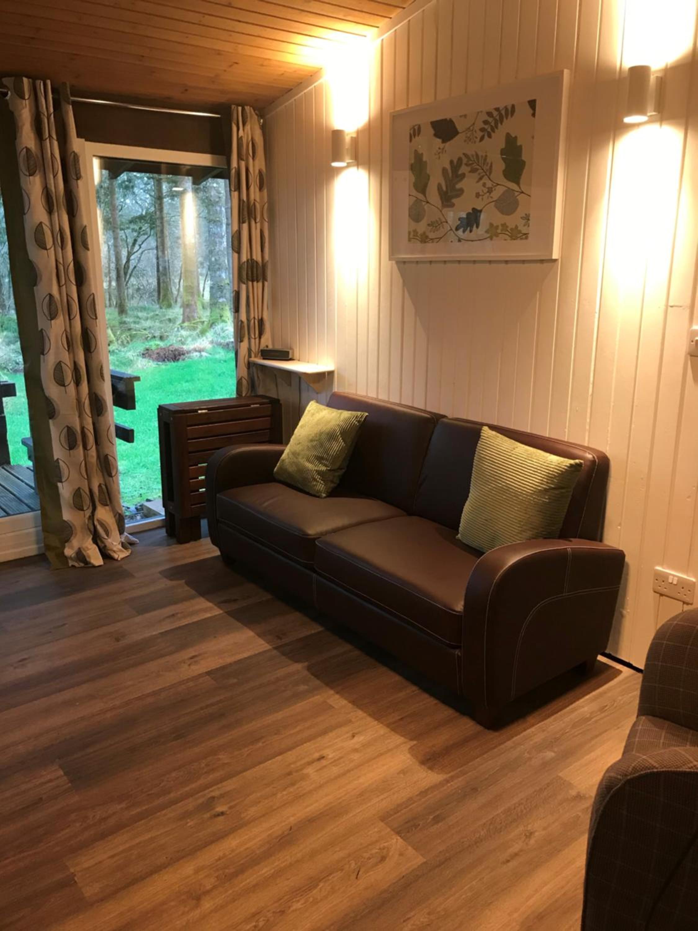 Skerry Cabin (2 bedrooms) – NO hot tub, free Wi-Fi photo 3