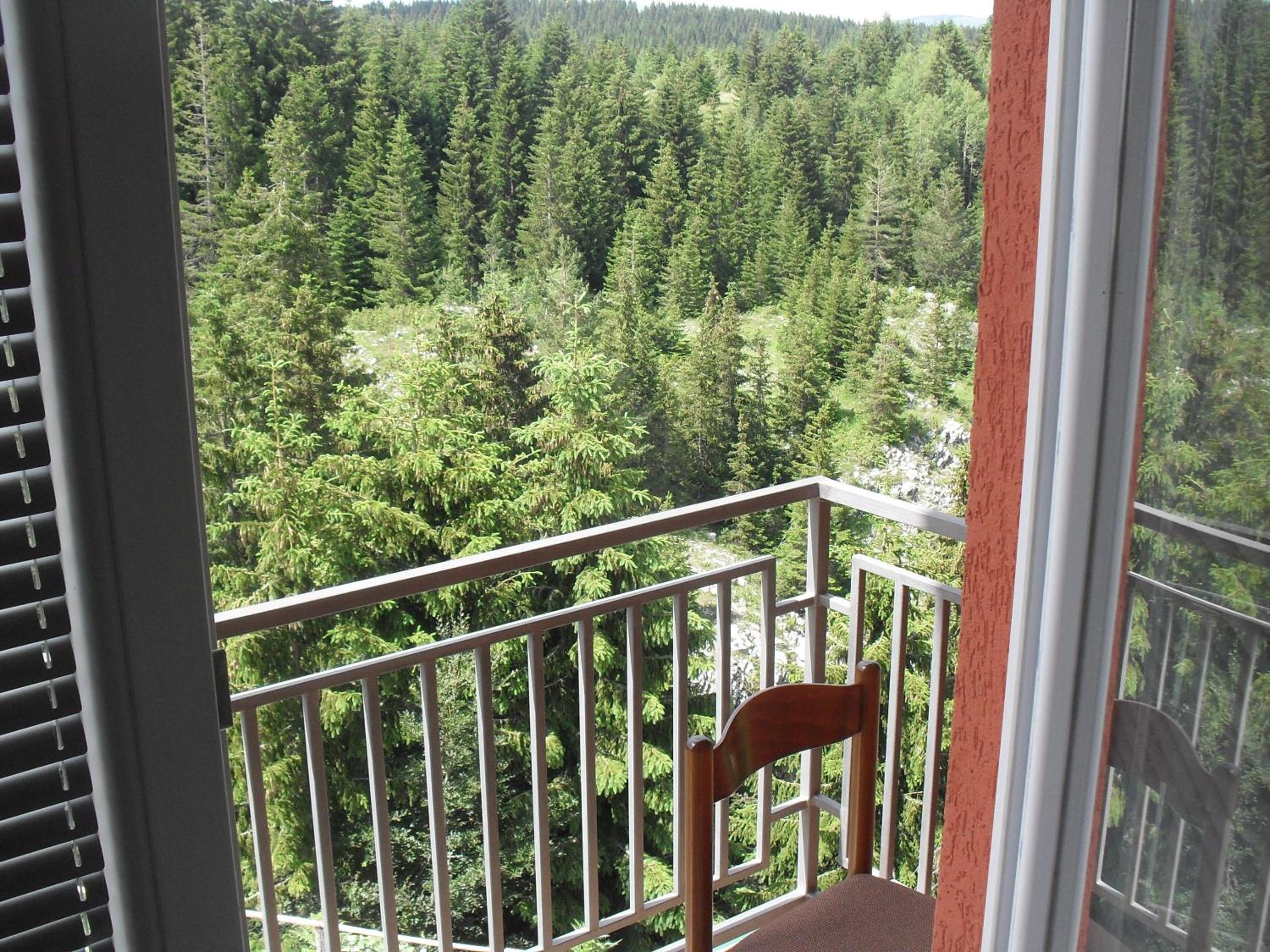 Studio with Balcony (2 Adults)