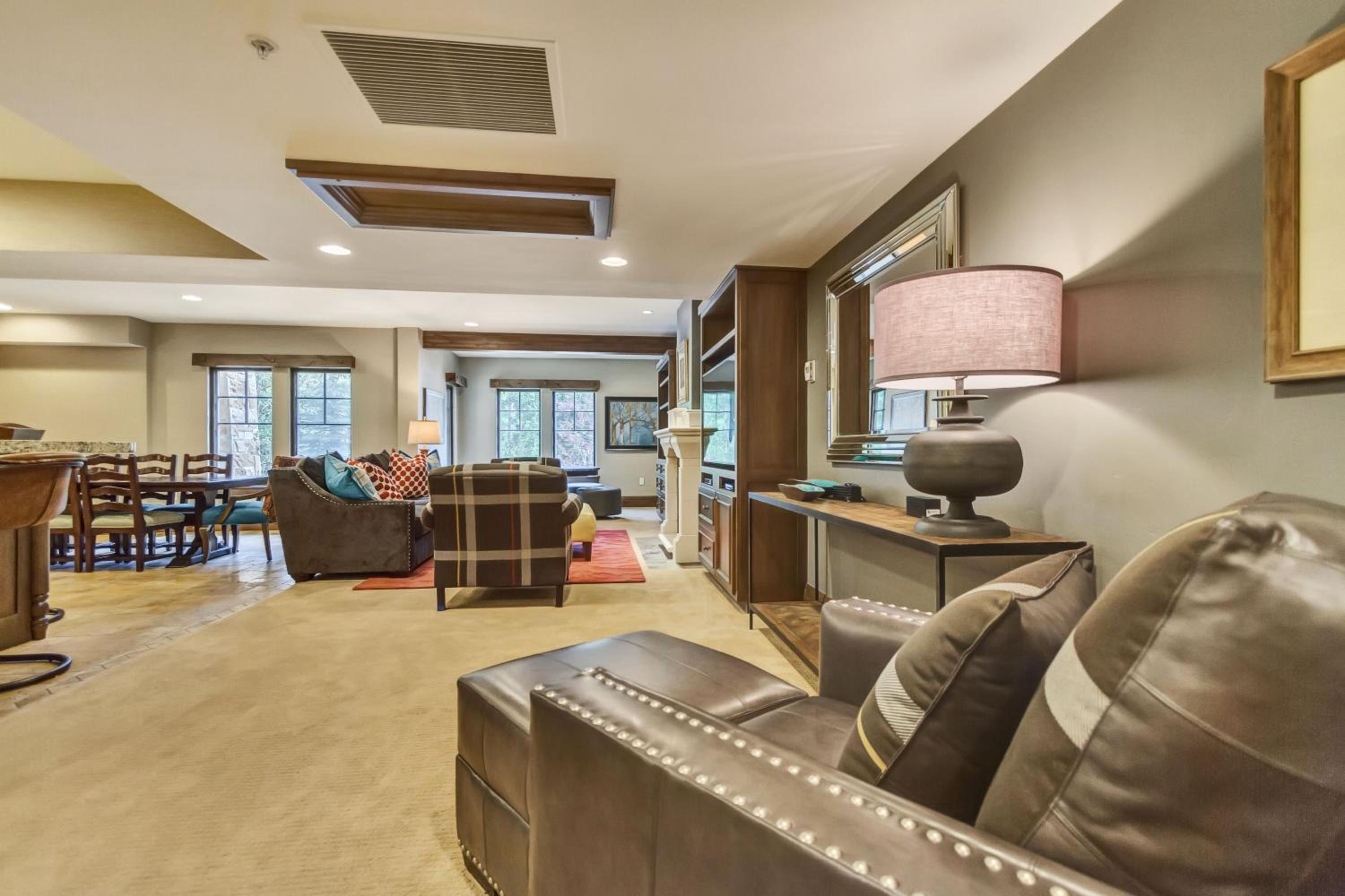 Three Bedroom Suite - Photo 19