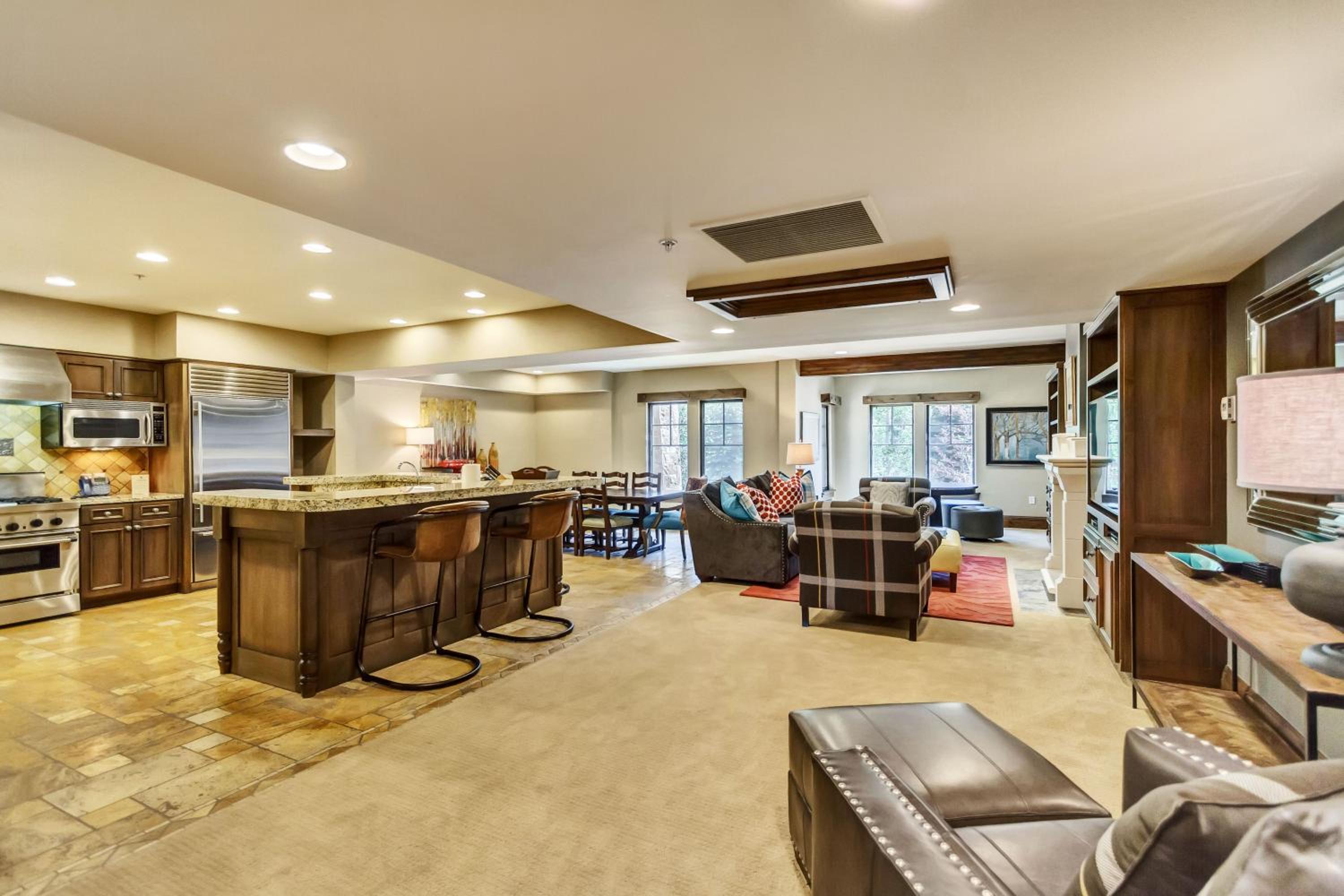 Three Bedroom Suite - Photo 7