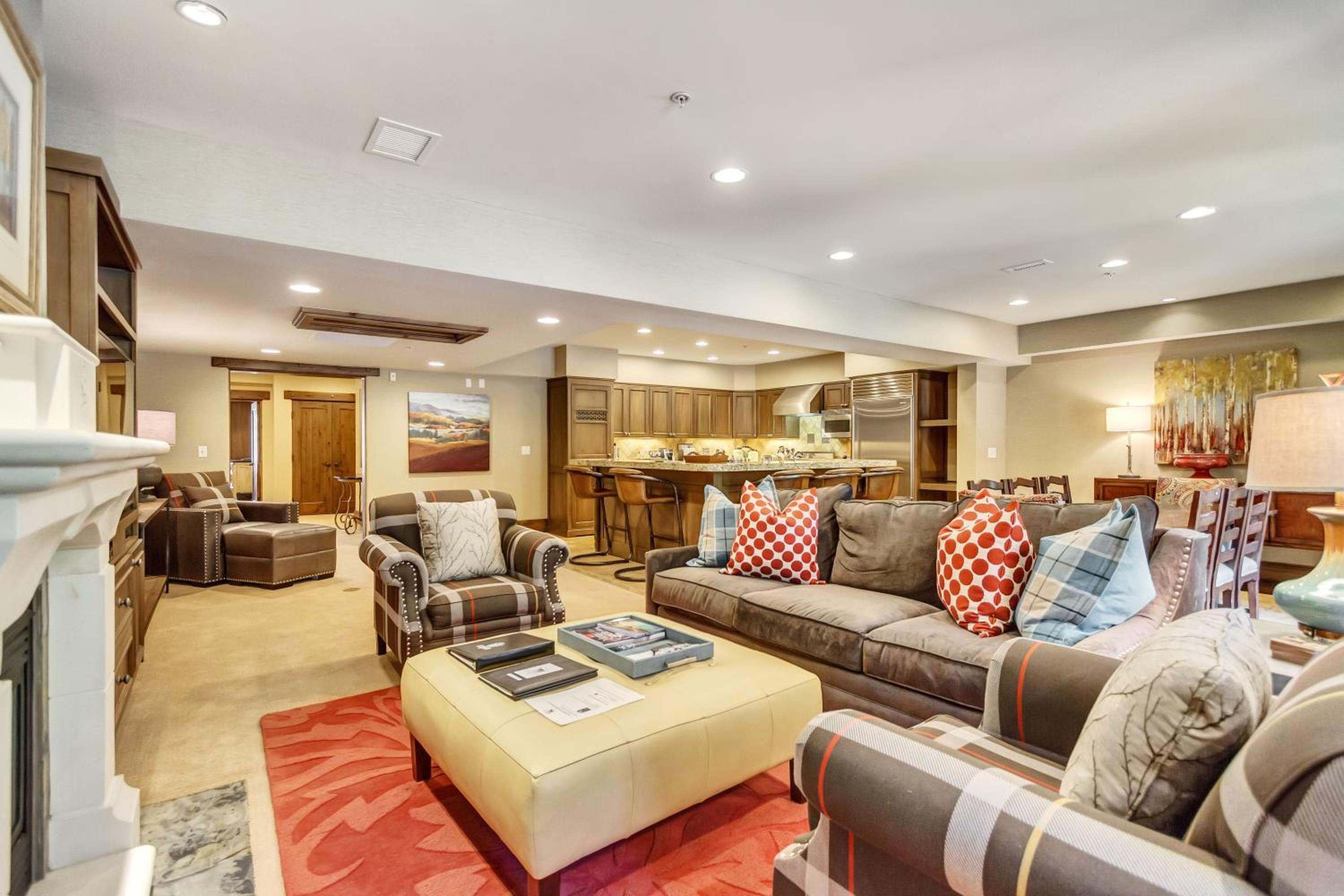 Three Bedroom Suite - Photo 12